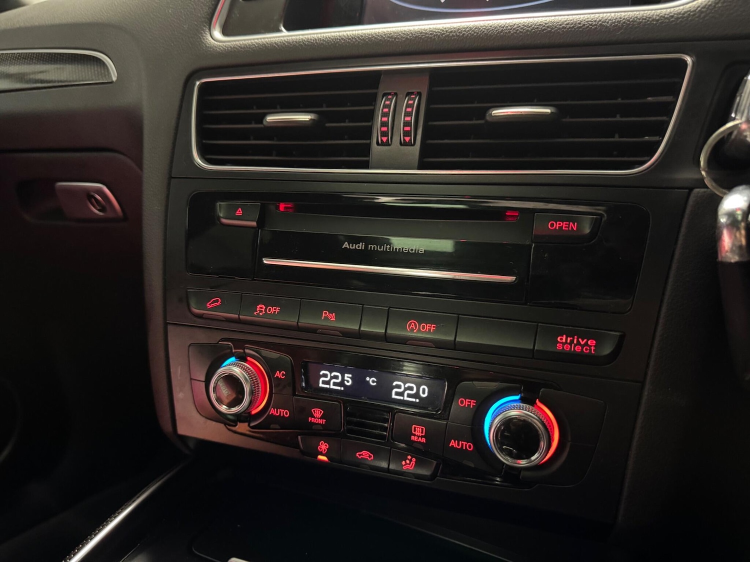 Used Audi Q5 2013 for sale - 76550174: Photo 40