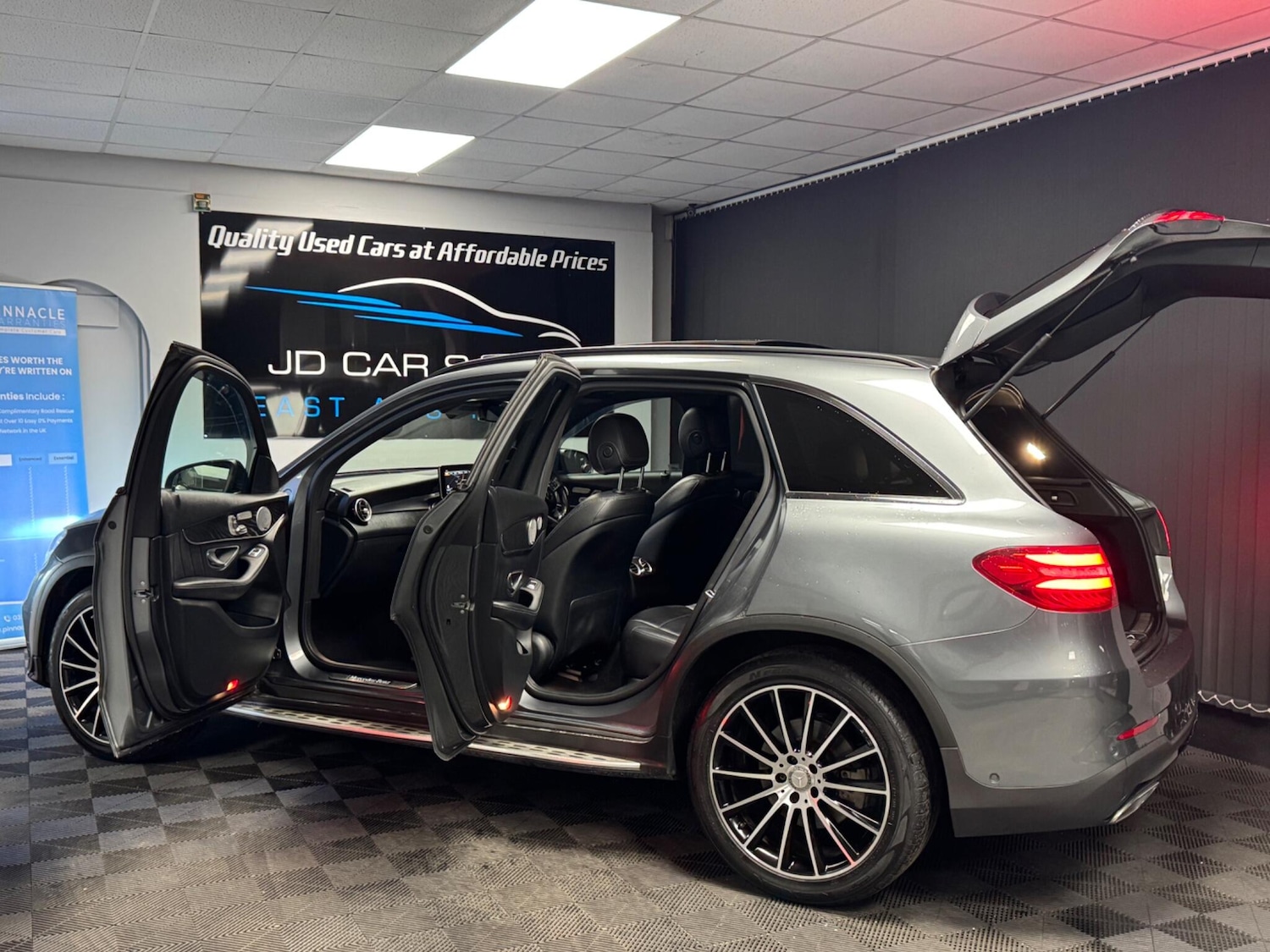 Used Mercedes-Benz GLC 2016 for sale - 76743255: Photo 10