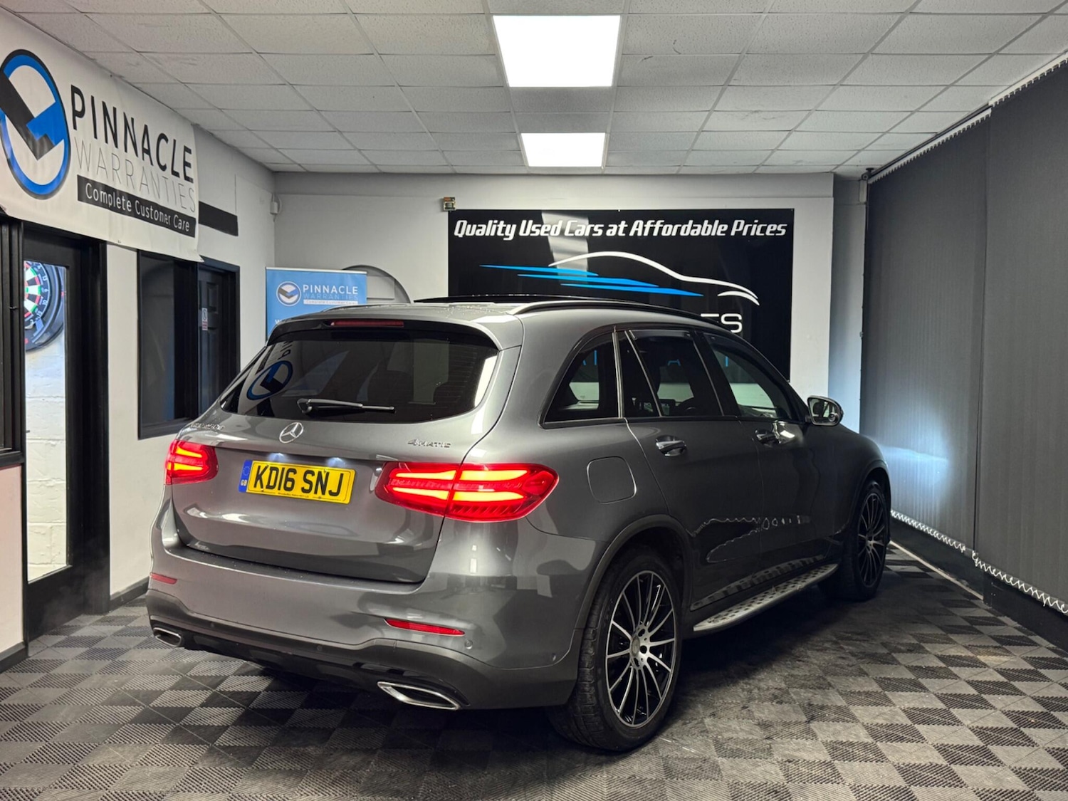 Used Mercedes-Benz GLC 2016 for sale - 76743255: Photo 11