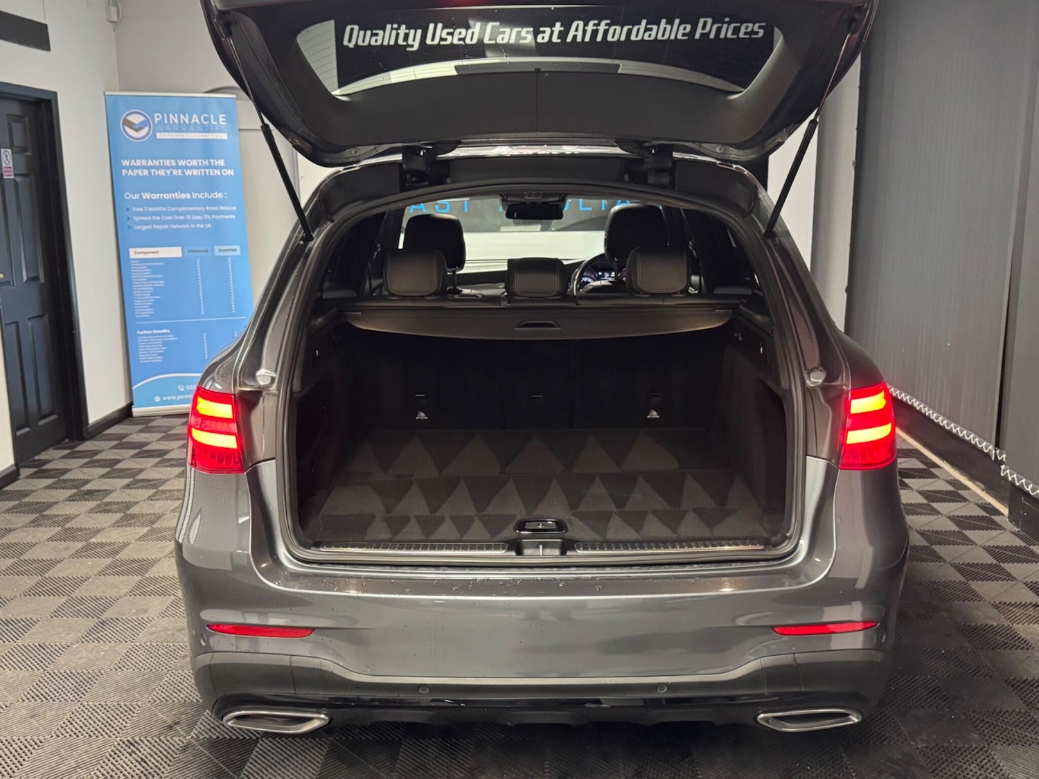 Used Mercedes-Benz GLC 2016 for sale - 76743255: Photo 18