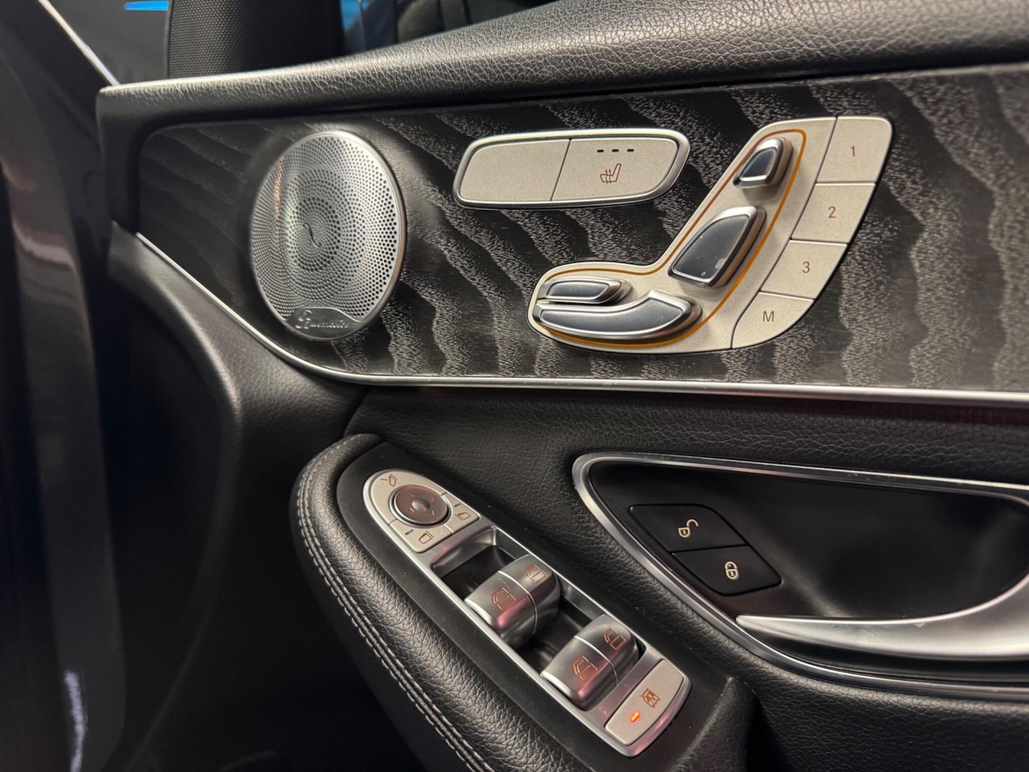 Used Mercedes-Benz GLC 2016 for sale - 76743255: Photo 23