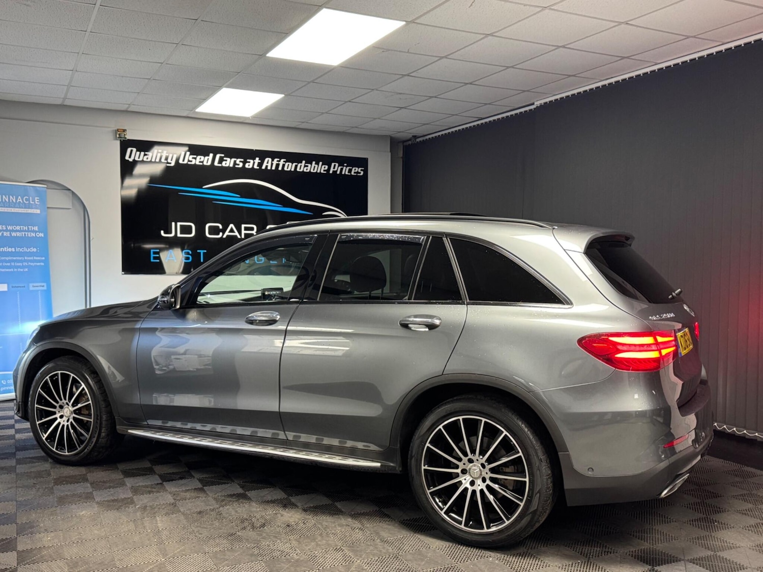 Used Mercedes-Benz GLC 2016 for sale - 76743255: Photo 8