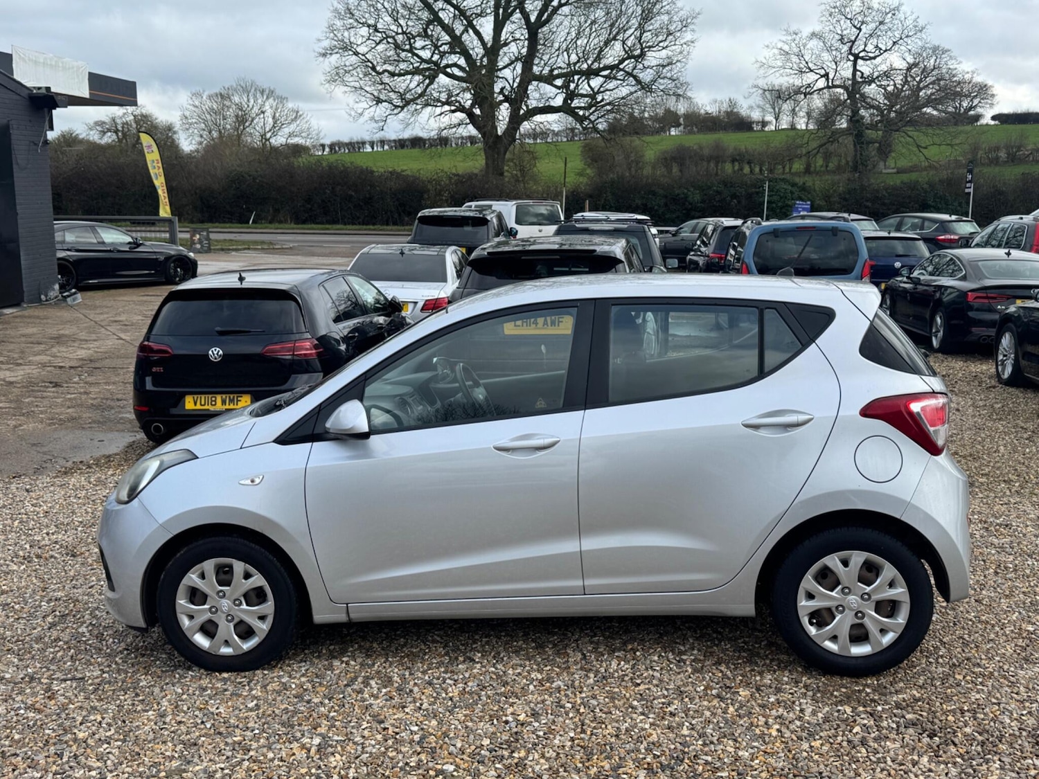 Used Hyundai i10 2014 for sale - 77484108: Photo 4