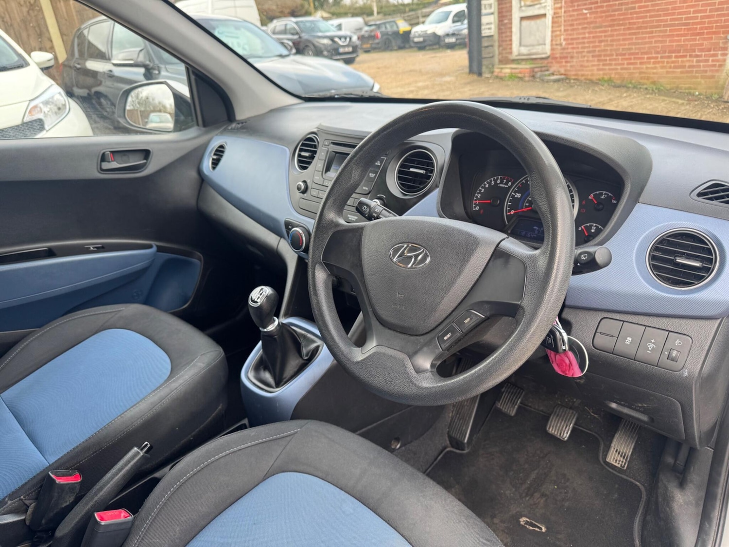 Used Hyundai i10 2014 for sale - 77484108: Photo 9