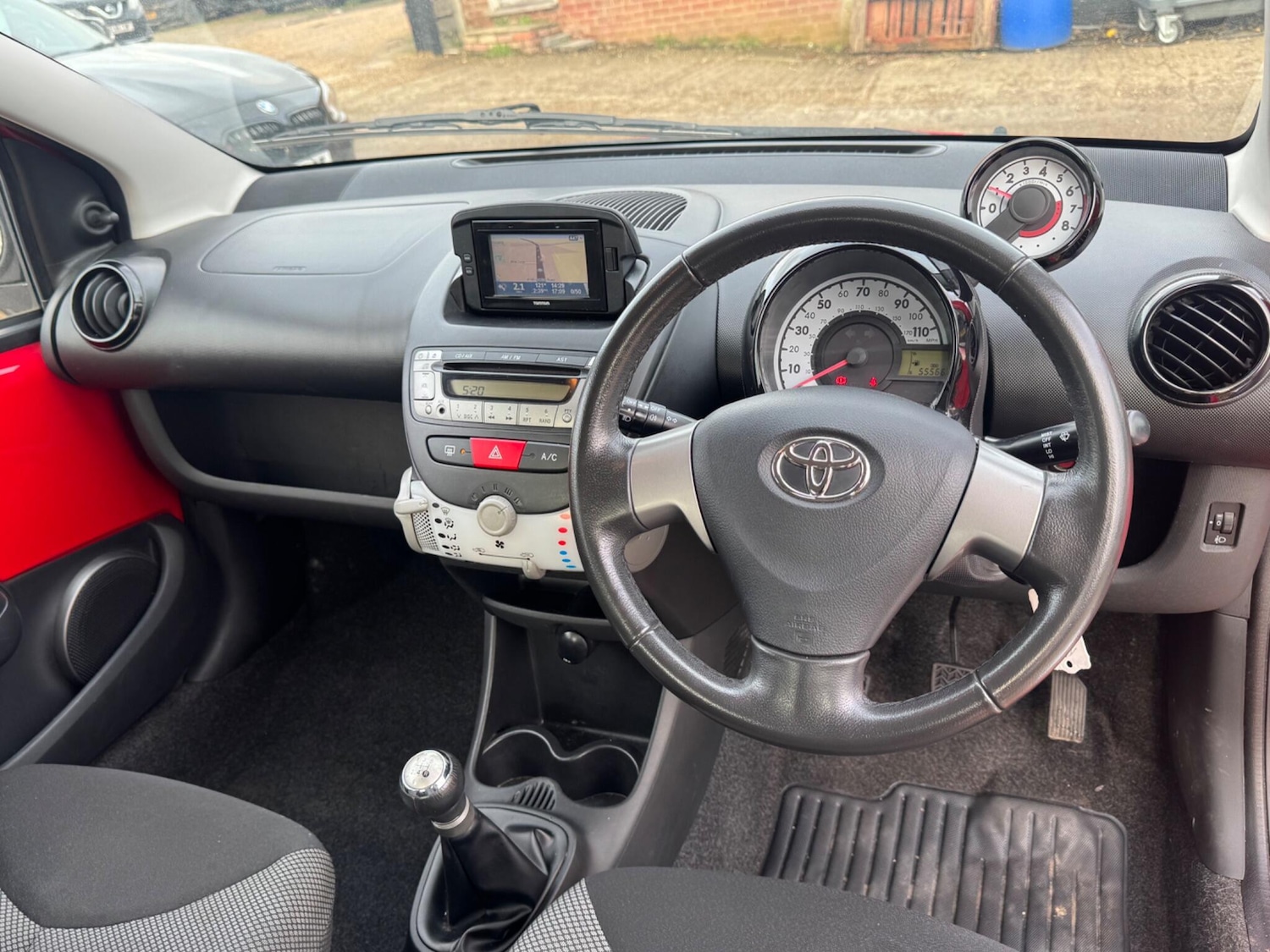 Used Toyota AYGO 2014 for sale - 76592476: Photo 10