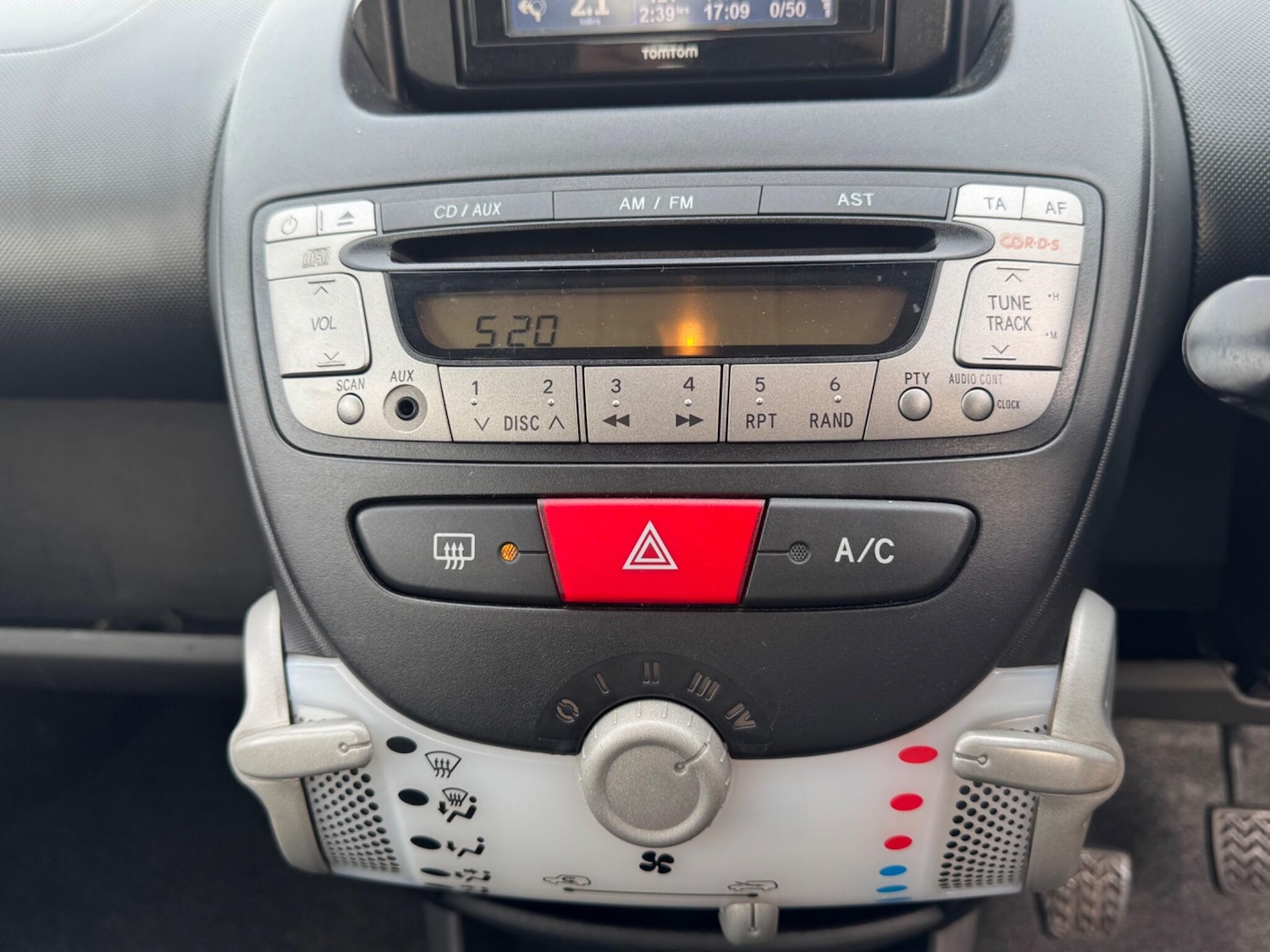 Used Toyota AYGO 2014 for sale - 76592476: Photo 14