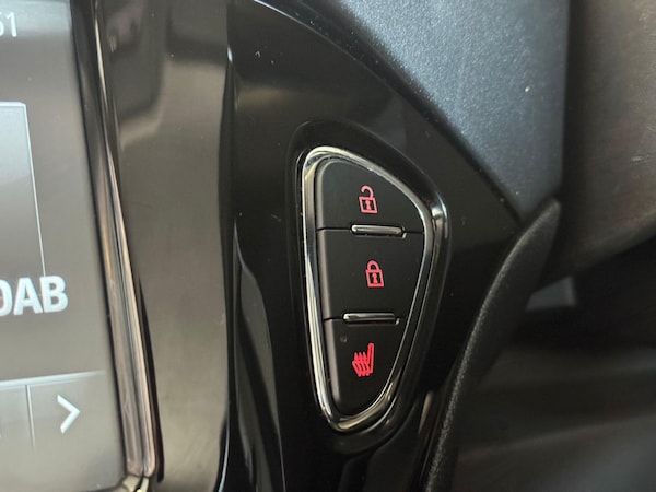 Used Vauxhall Corsa 2017 for sale - 76121615: Photo 23