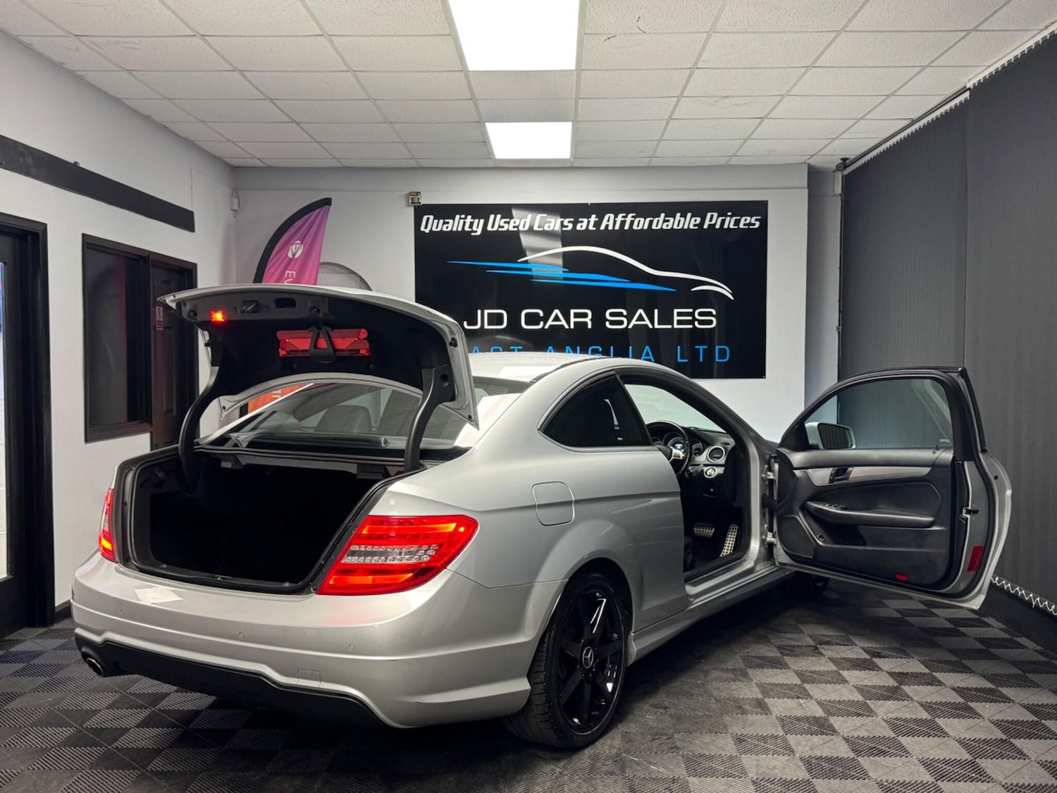 Used Mercedes-Benz C Class 2013 for sale - 76484357: Photo 12