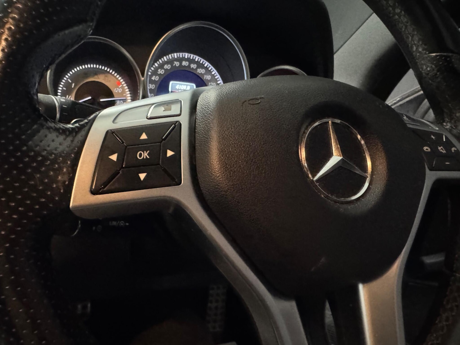 Used Mercedes-Benz C Class 2013 for sale - 76484357: Photo 31