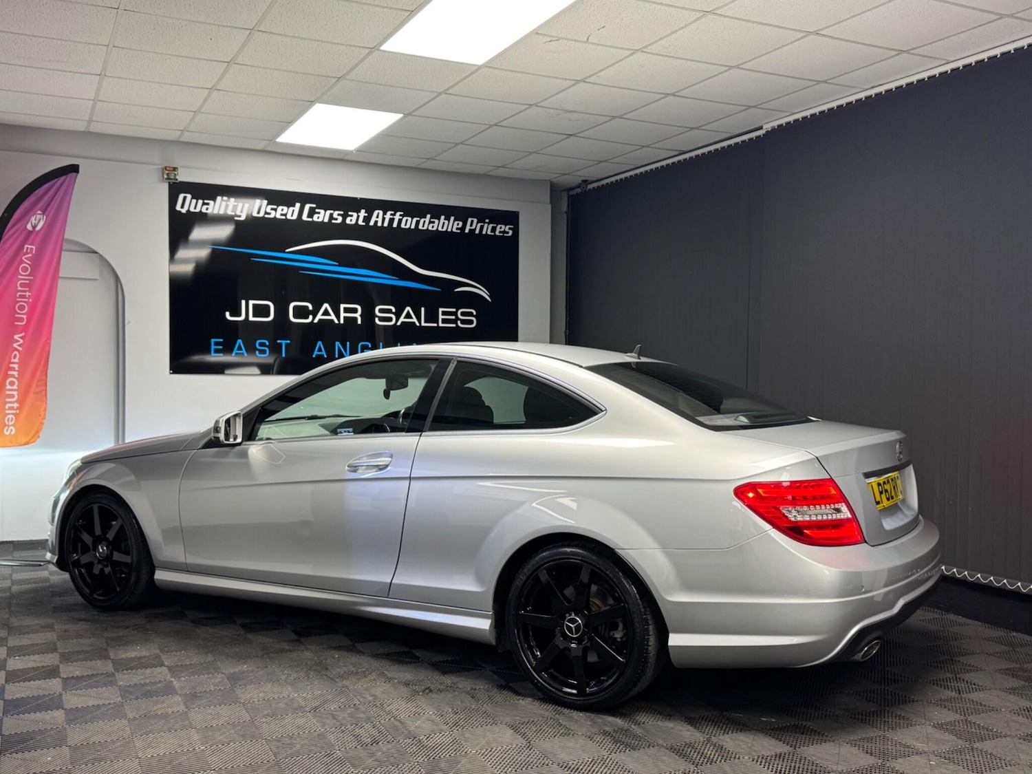 Used Mercedes-Benz C Class 2013 for sale - 76484357: Photo 7