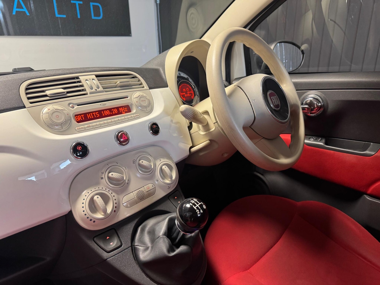 Used Fiat 500 2010 for sale - 76994109: Photo 30