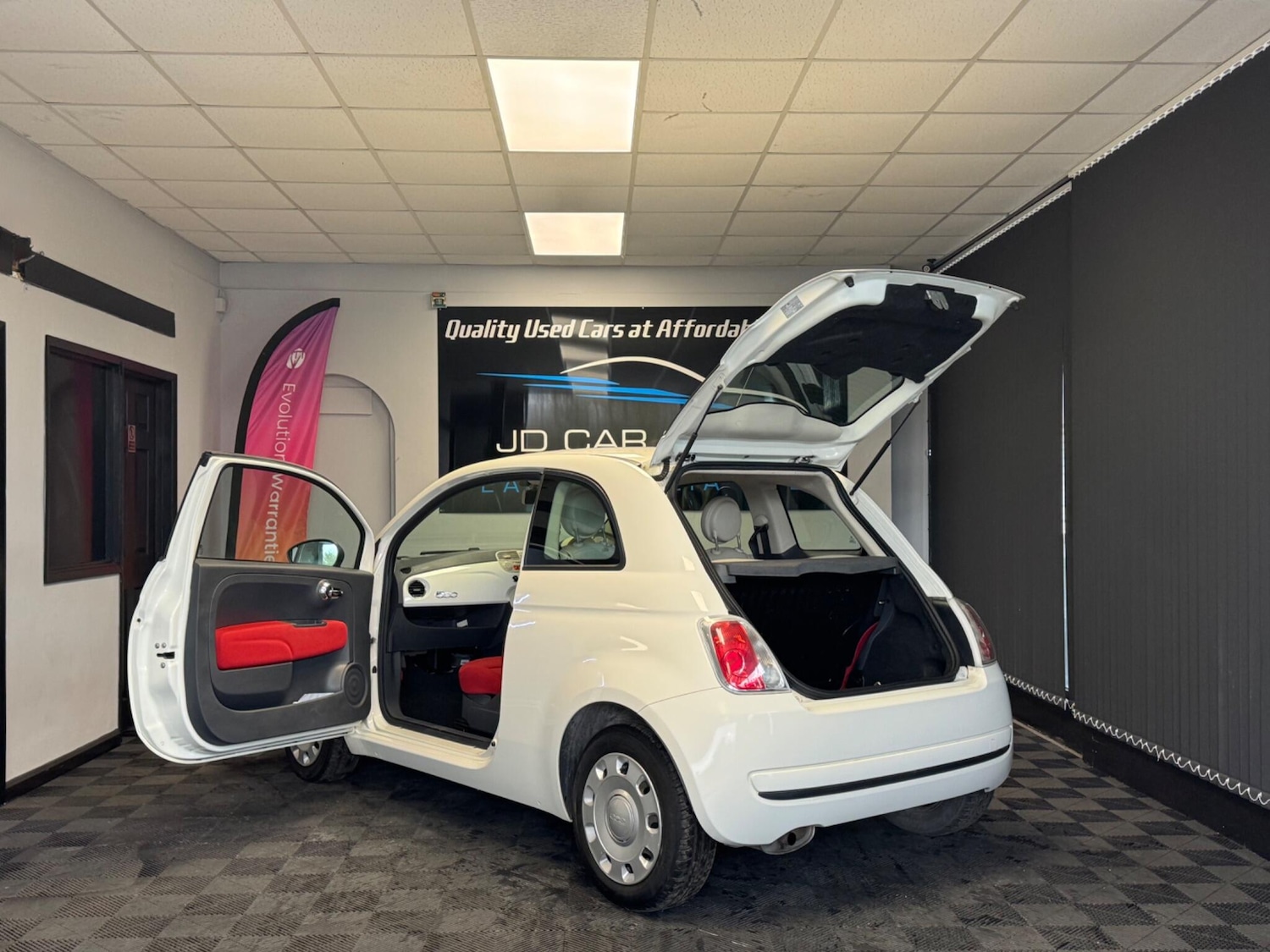 Used Fiat 500 2010 for sale - 76994109: Photo 9