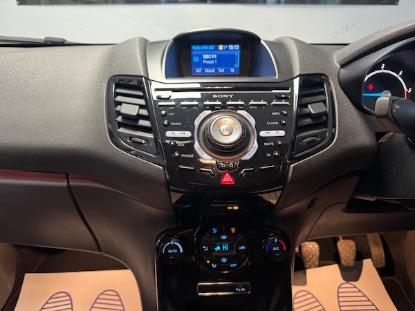 Used Ford Fiesta 2015 for sale - 76314351: Photo 29