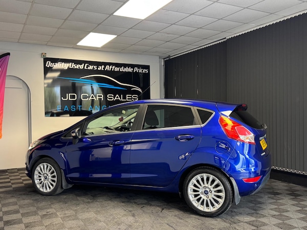 Used Ford Fiesta 2015 for sale - 76314351: Photo 8