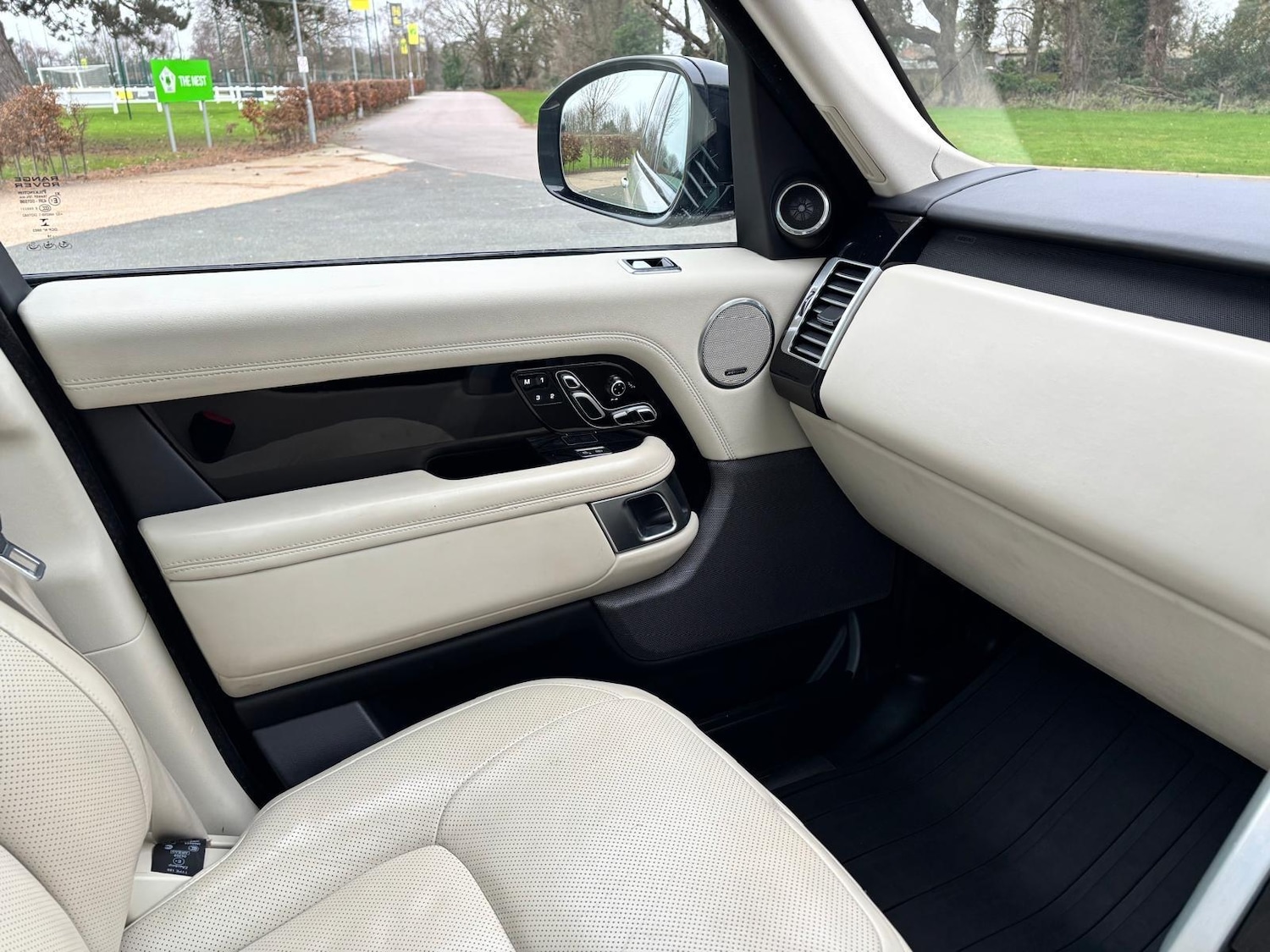 Used Land Rover Range Rover 2018 for sale - 77237773: Photo 32