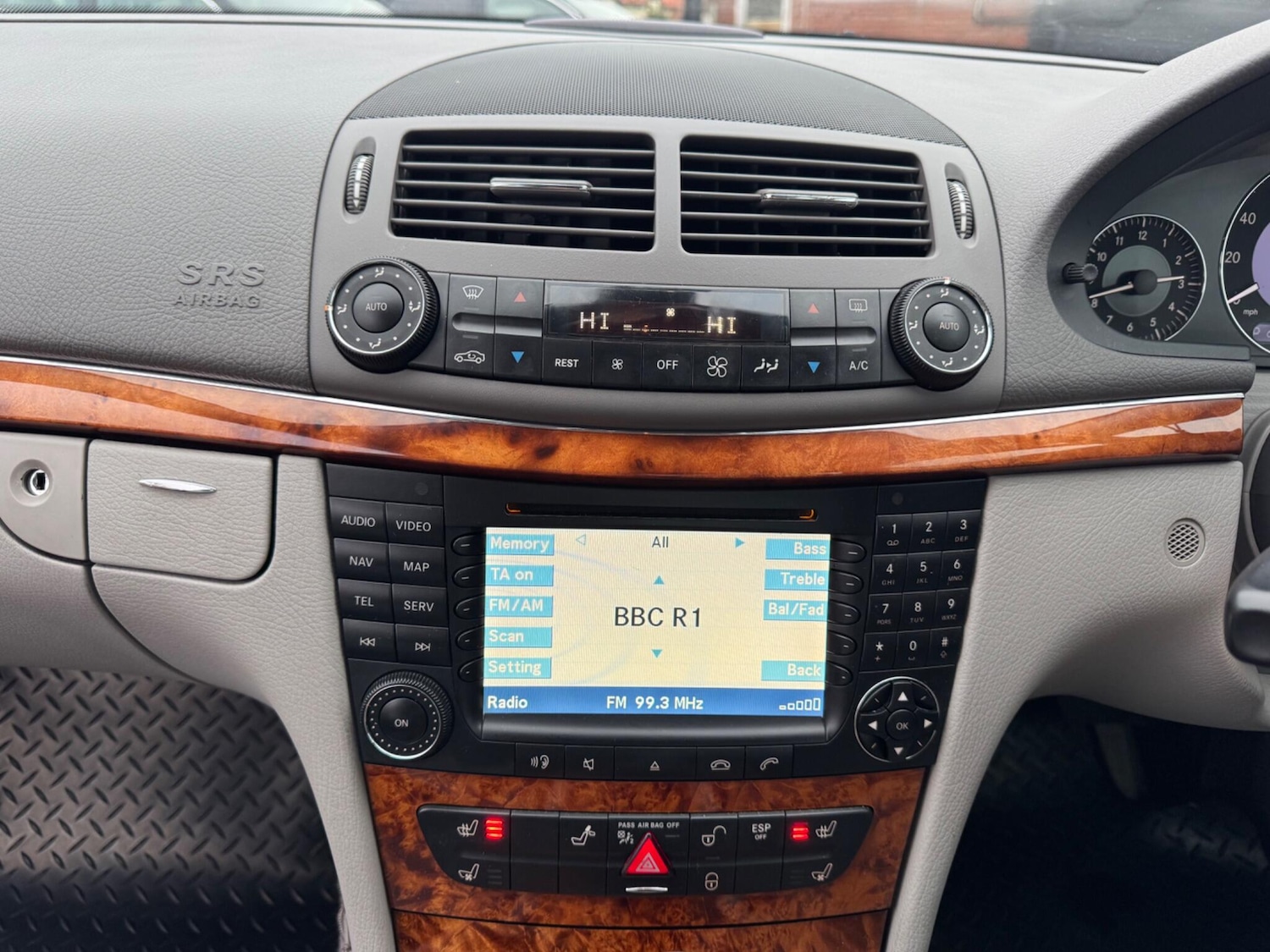 Used Mercedes-Benz E Class 2005 for sale - 77060348: Photo 28