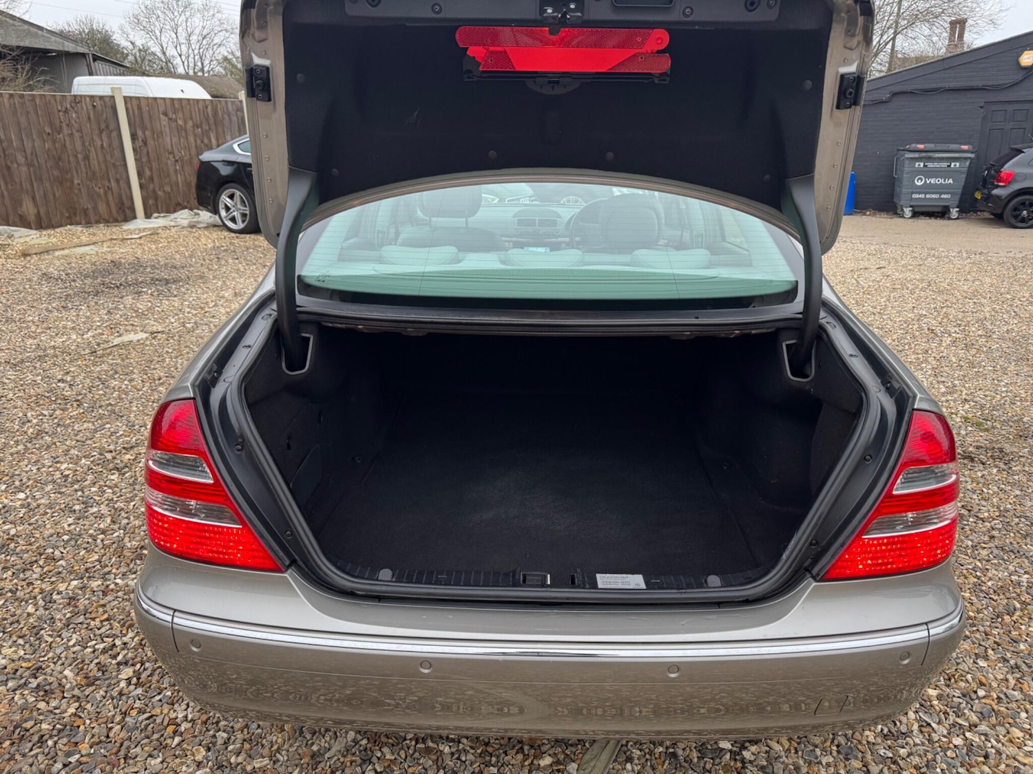 Used Mercedes-Benz E Class 2005 for sale - 77060348: Photo 8