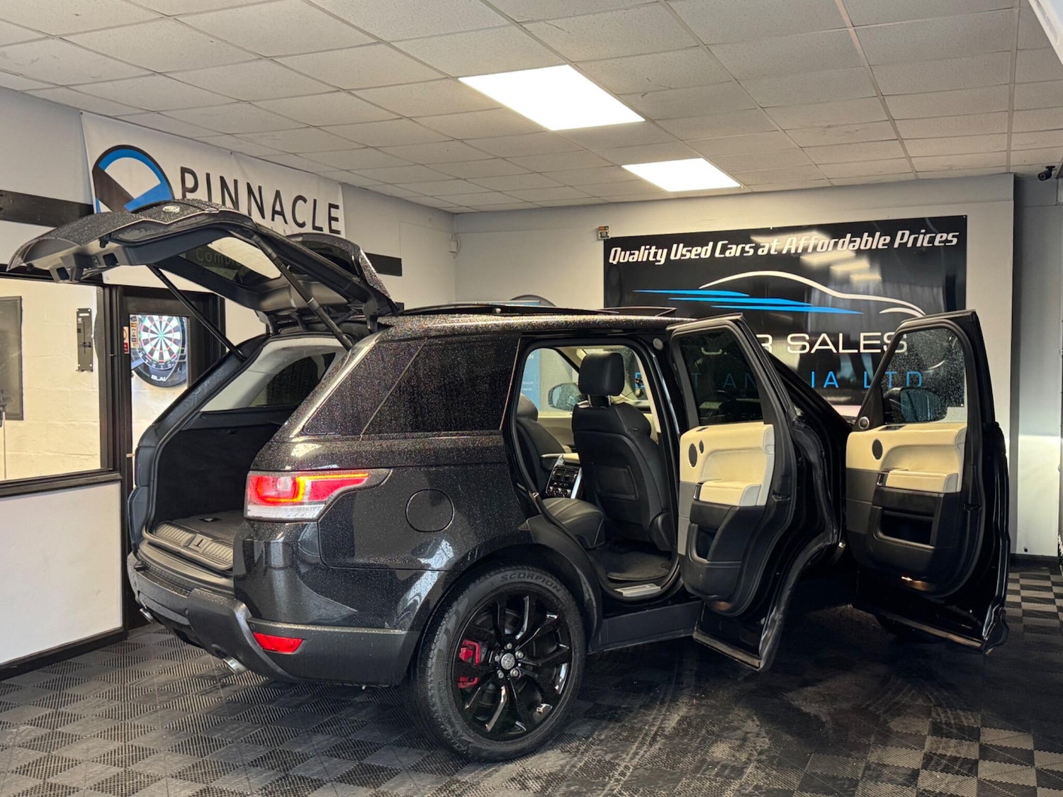 Used Land Rover Range Rover Sport 2014 for sale - 77143063: Photo 19