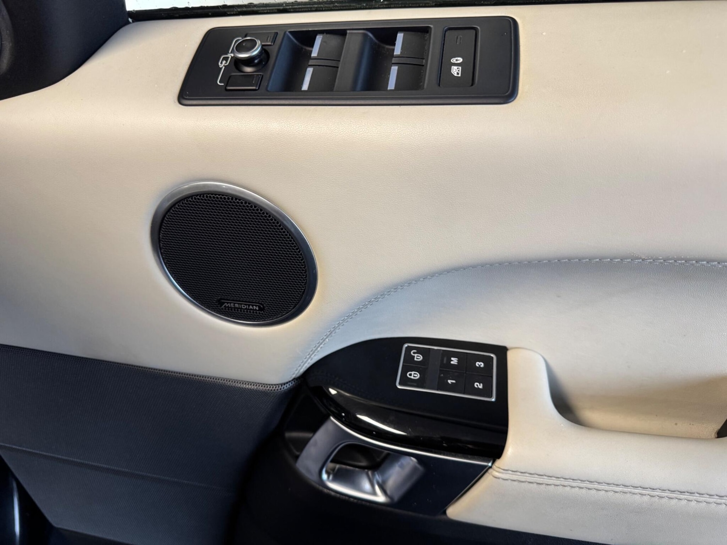 Used Land Rover Range Rover Sport 2014 for sale - 77143063: Photo 27