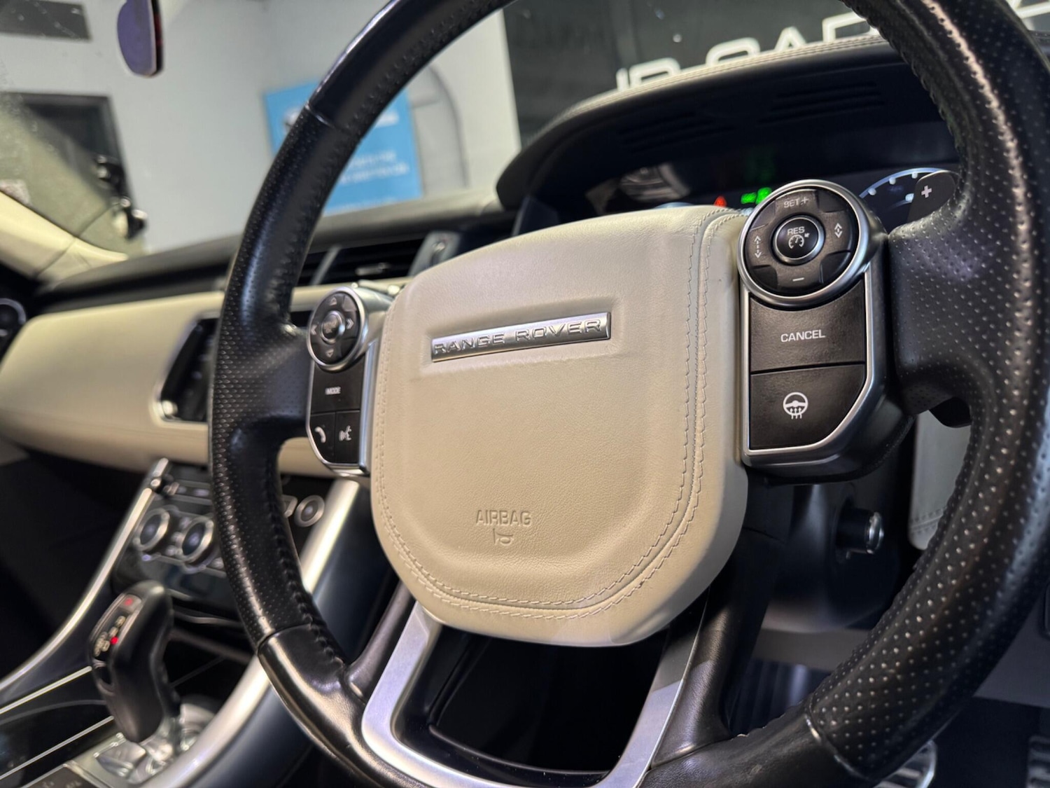 Used Land Rover Range Rover Sport 2014 for sale - 77143063: Photo 44