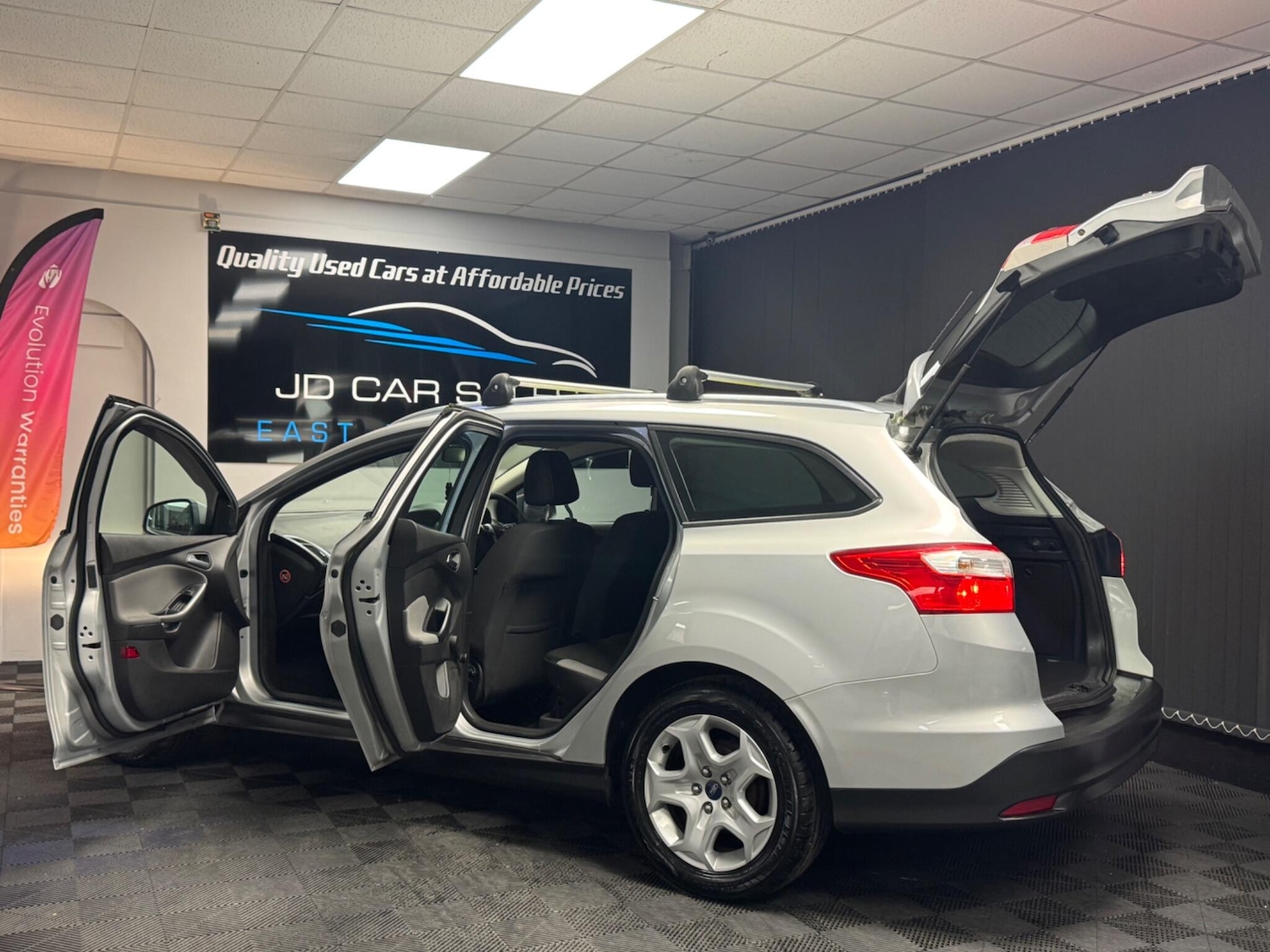 Used Ford Focus 2019 for sale - 76457420: Photo 10