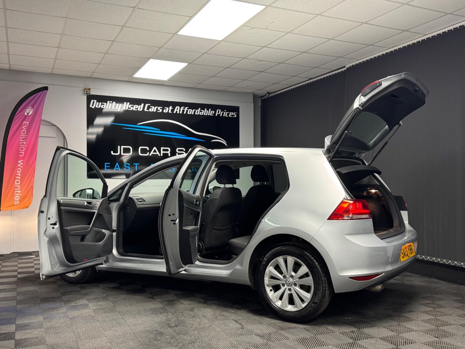 Used Volkswagen Golf 2013 for sale - 76397855: Photo 10