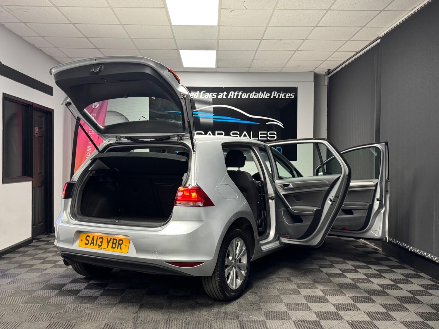 Used Volkswagen Golf 2013 for sale - 76397855: Photo 12