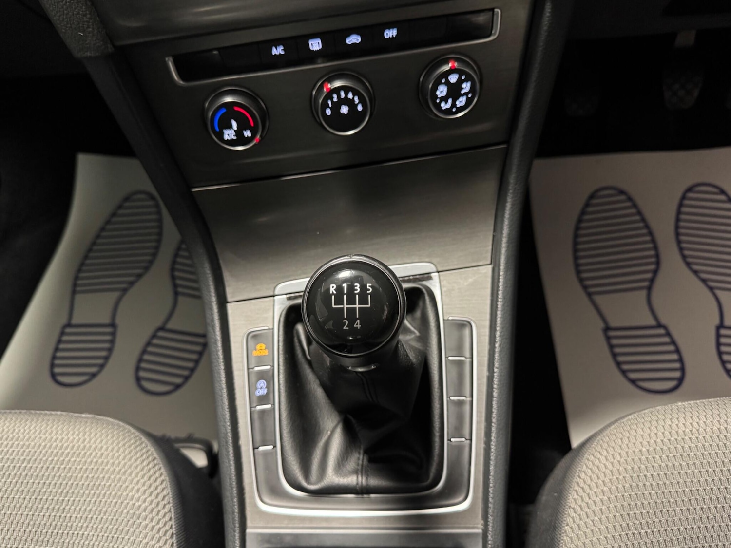 Used Volkswagen Golf 2013 for sale - 76397855: Photo 23