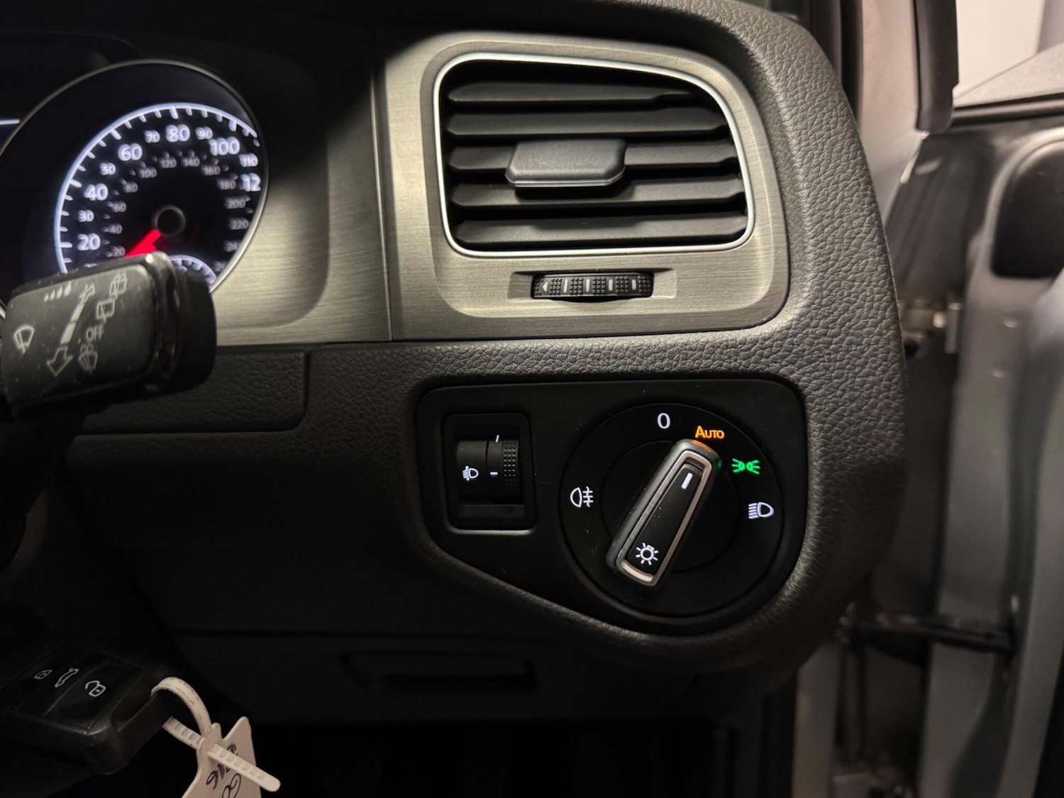 Used Volkswagen Golf 2013 for sale - 76397855: Photo 24