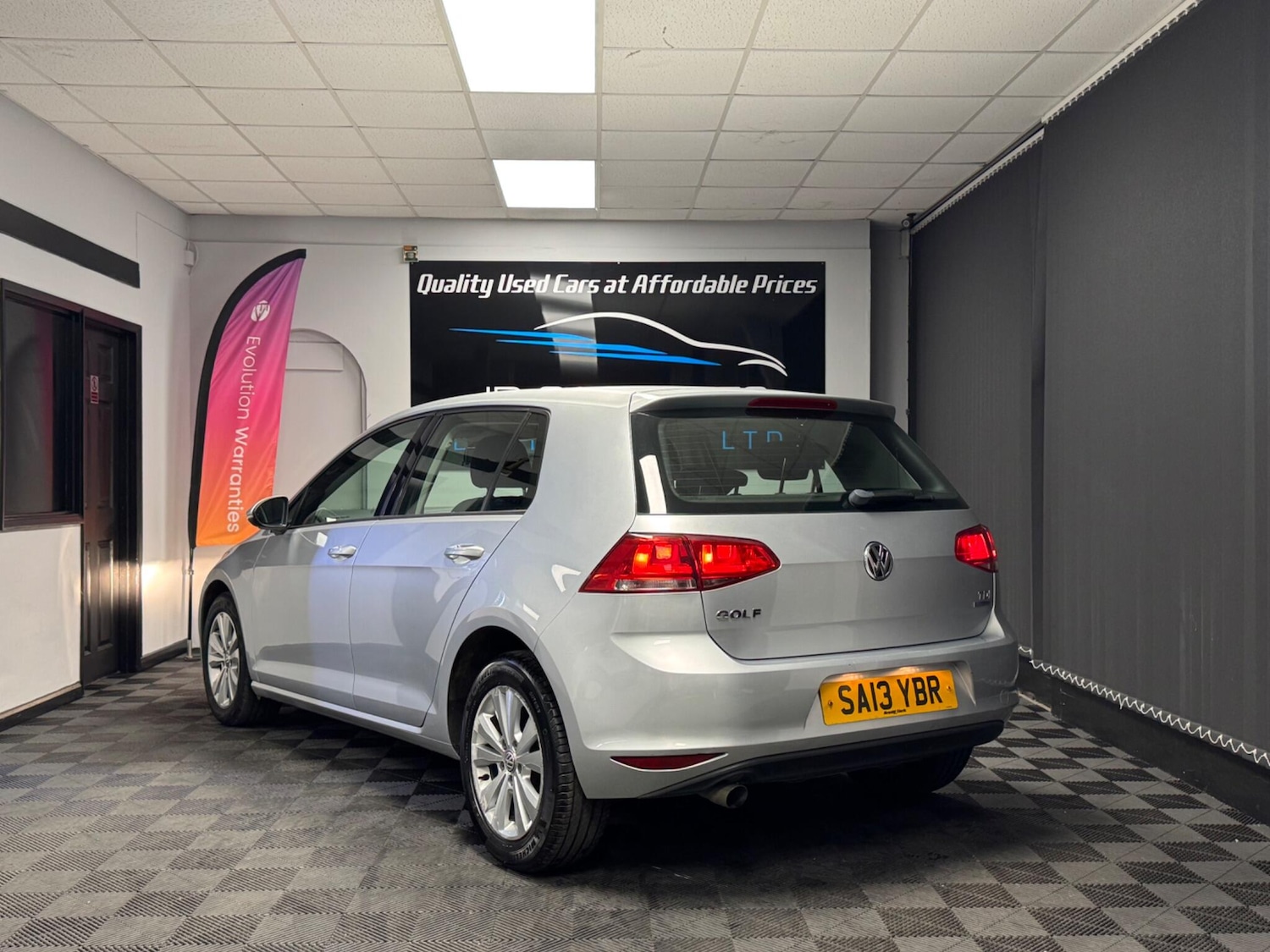 Used Volkswagen Golf 2013 for sale - 76397855: Photo 3