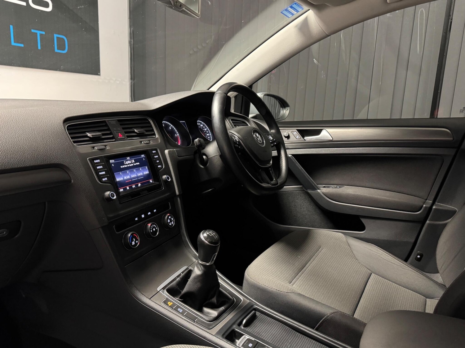 Used Volkswagen Golf 2013 for sale - 76397855: Photo 31