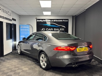 Used Jaguar XF 2017 for sale - 77131608: Photo
