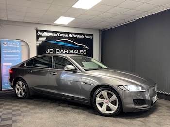Used Jaguar XF 2017 for sale - 77131608: Photo