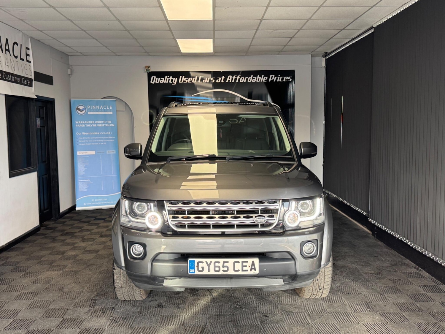 Used Land Rover Discovery 4 2015 for sale - 77387223: Photo 2