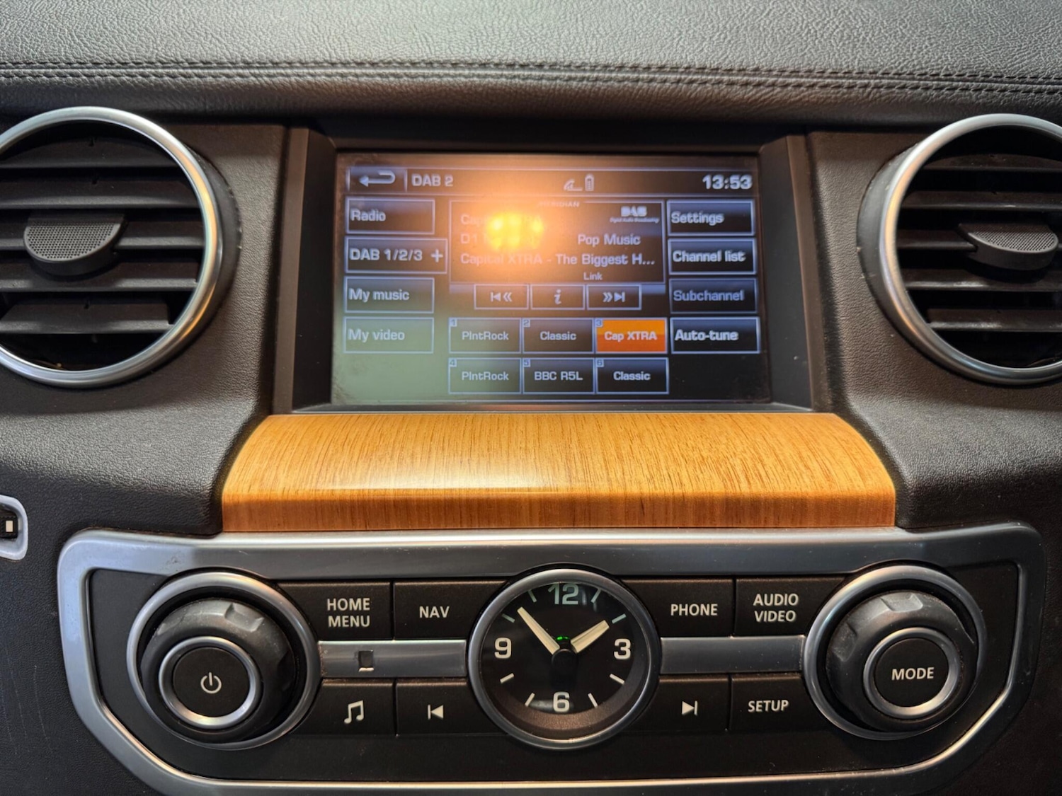 Used Land Rover Discovery 4 2015 for sale - 77387223: Photo 27