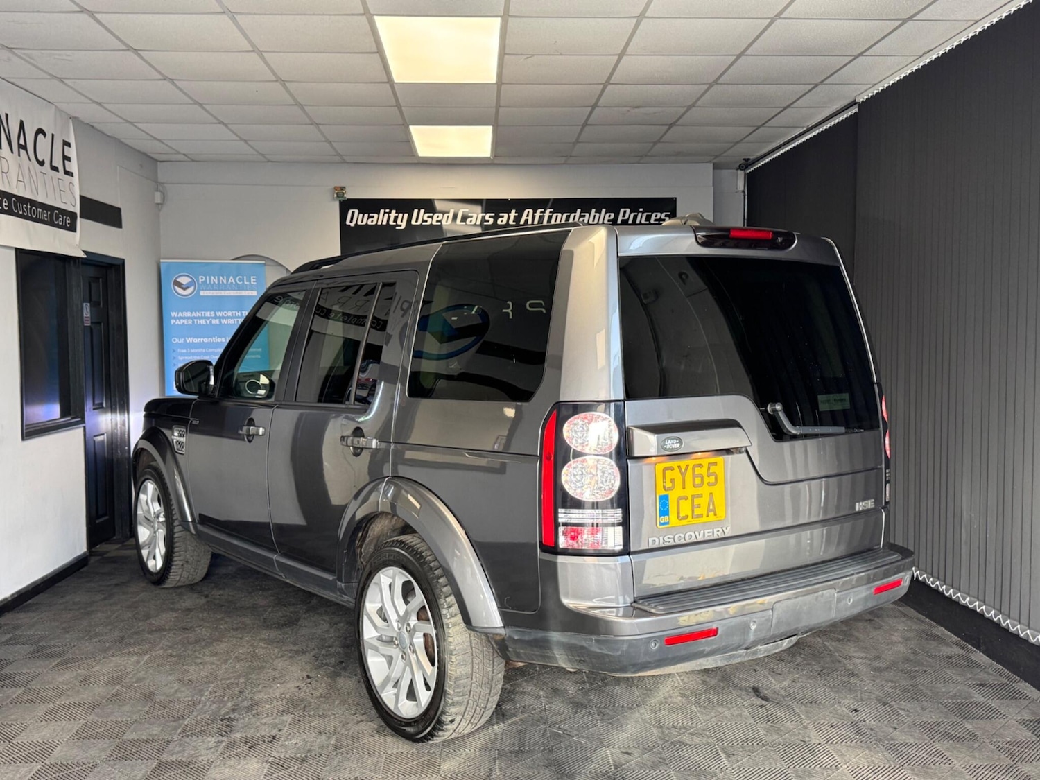 Used Land Rover Discovery 4 2015 for sale - 77387223: Photo 3