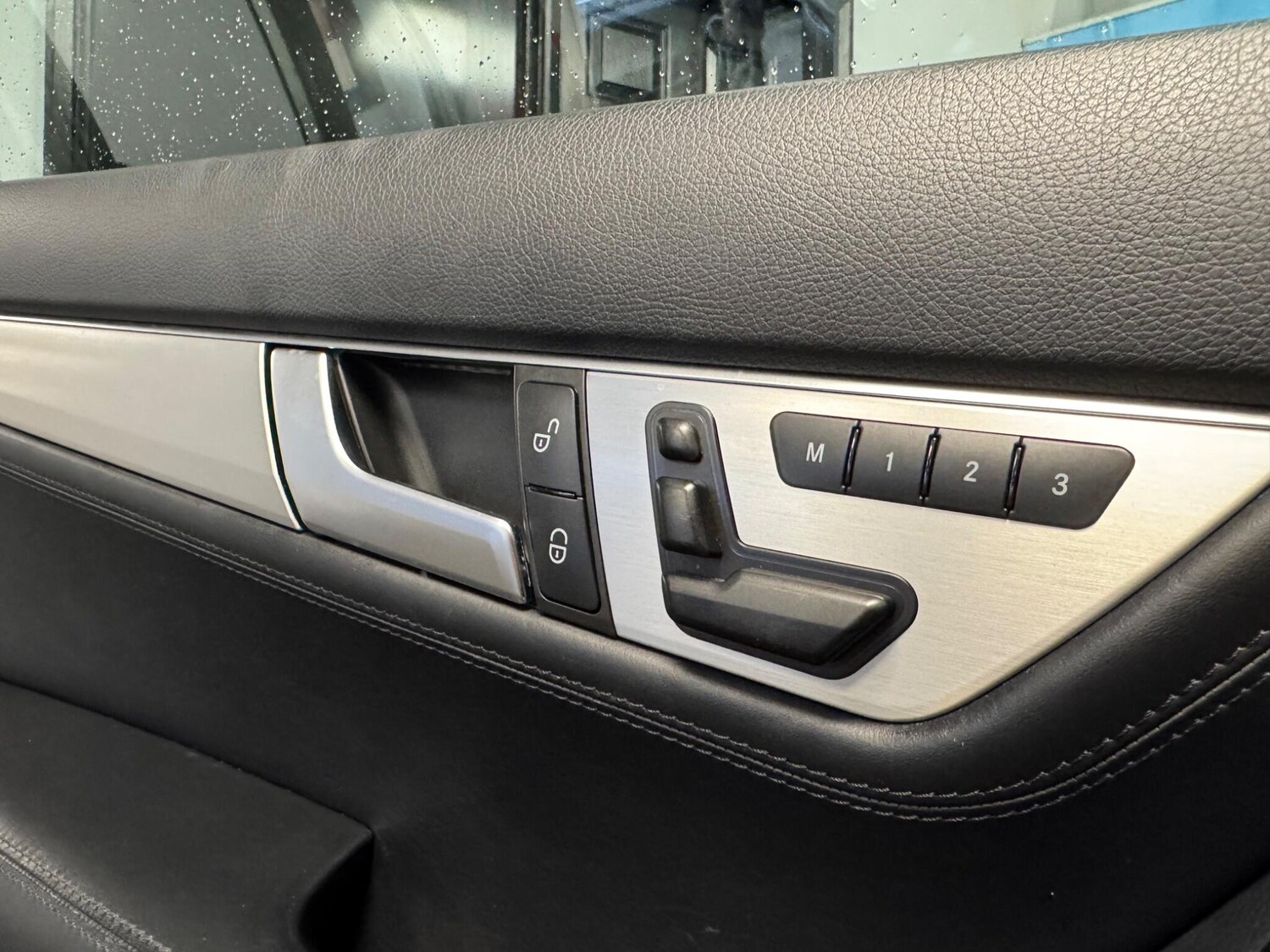 Used Mercedes-Benz C Class 2013 for sale - 77784213: Photo 33