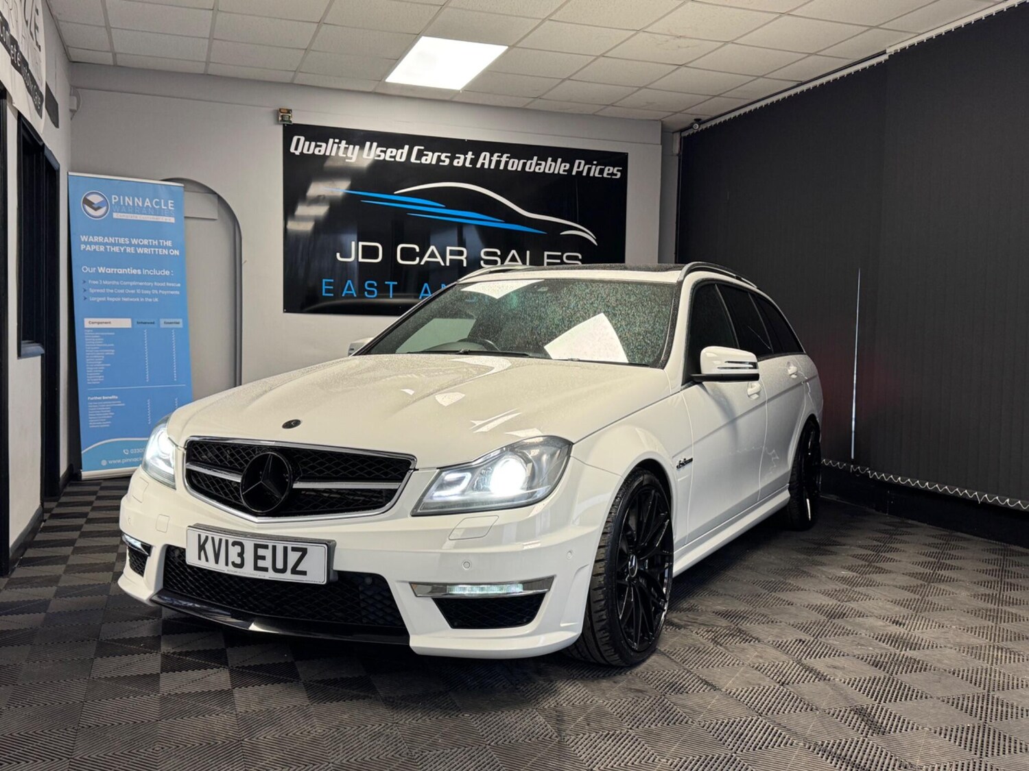 Used Mercedes-Benz C Class 2013 for sale - 77784213: Photo 8