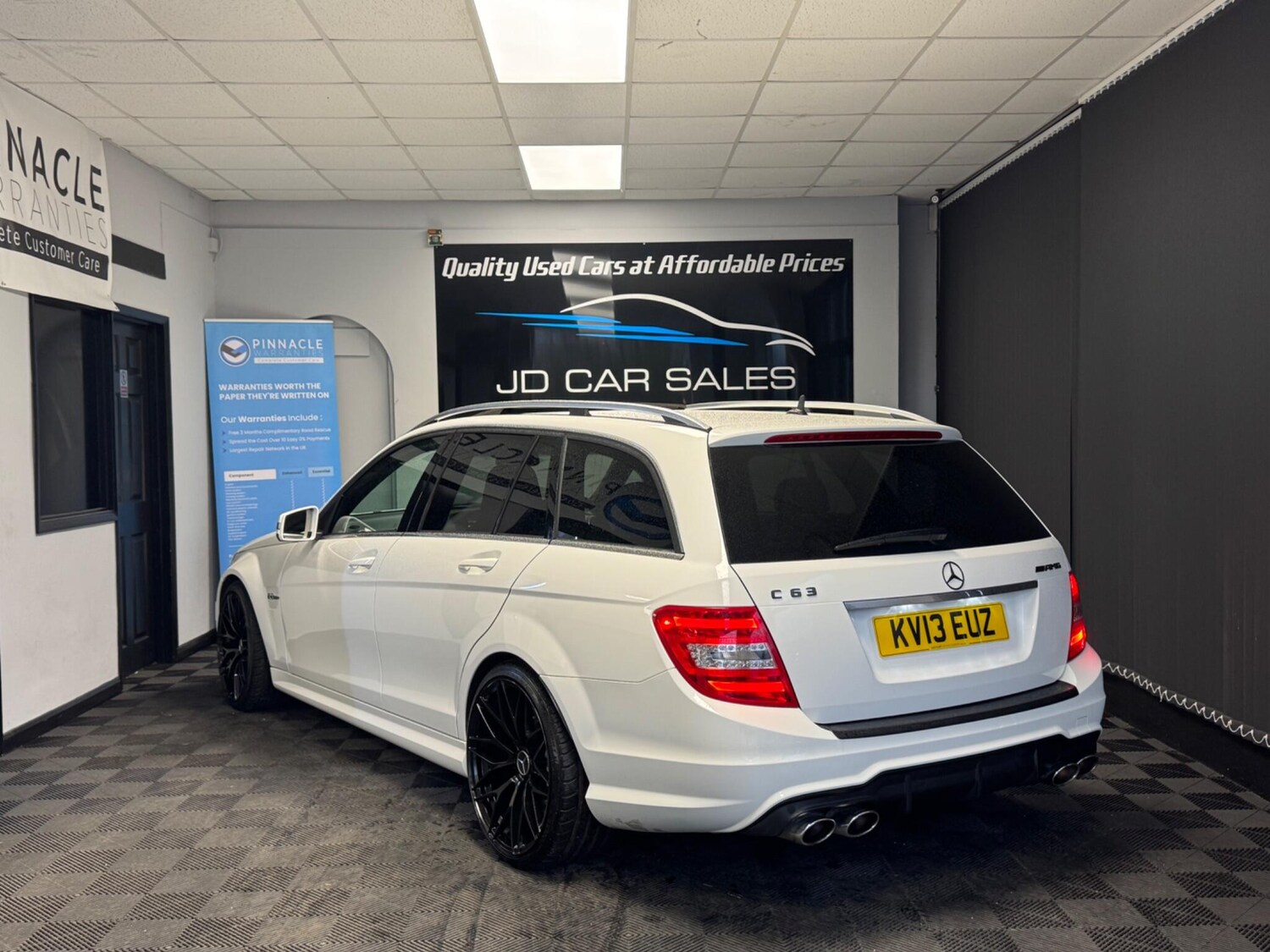 Used Mercedes-Benz C Class 2013 for sale - 77784213: Photo 9