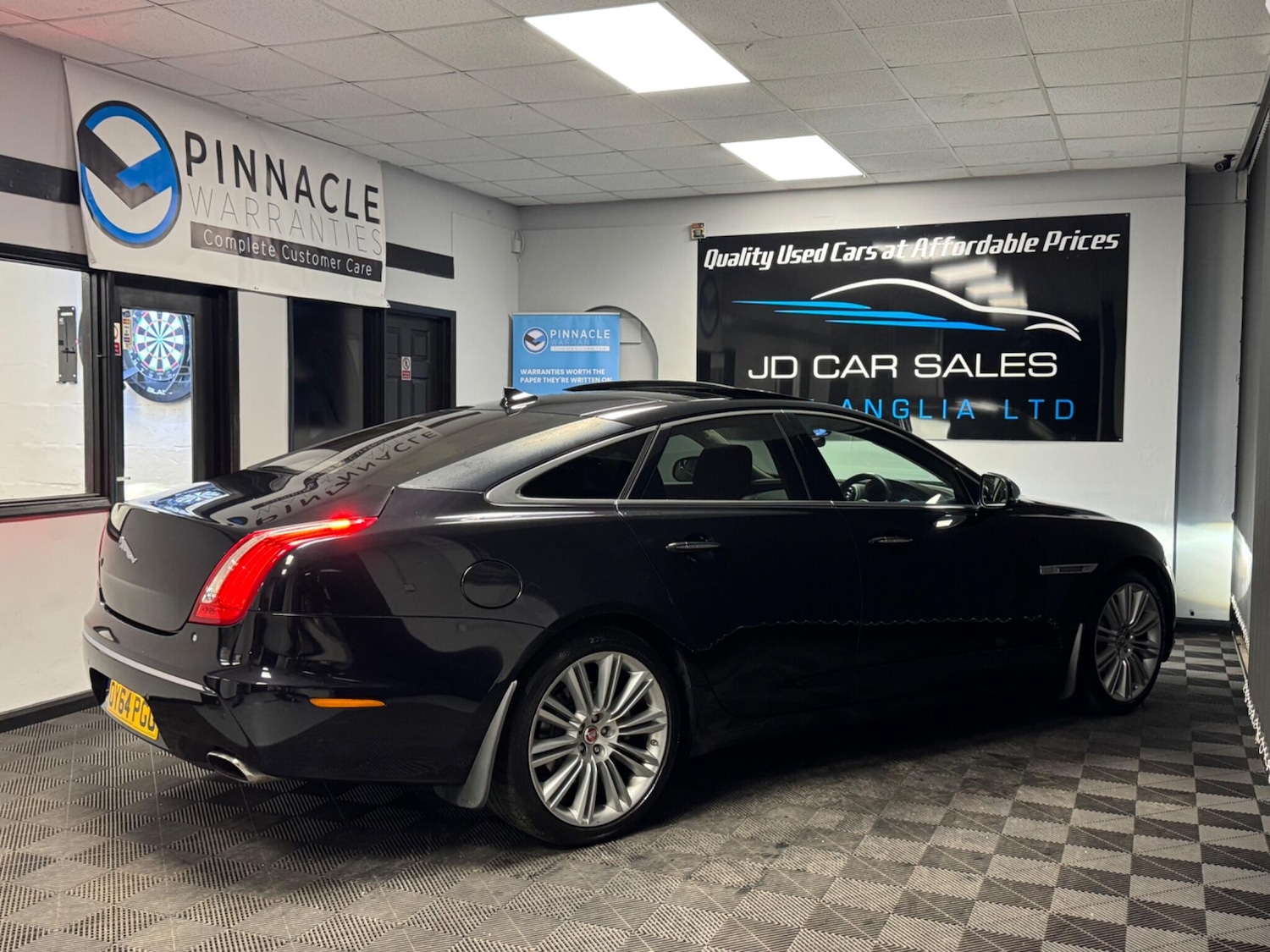 Used Jaguar XJ for sale - 77268130: Photo 11