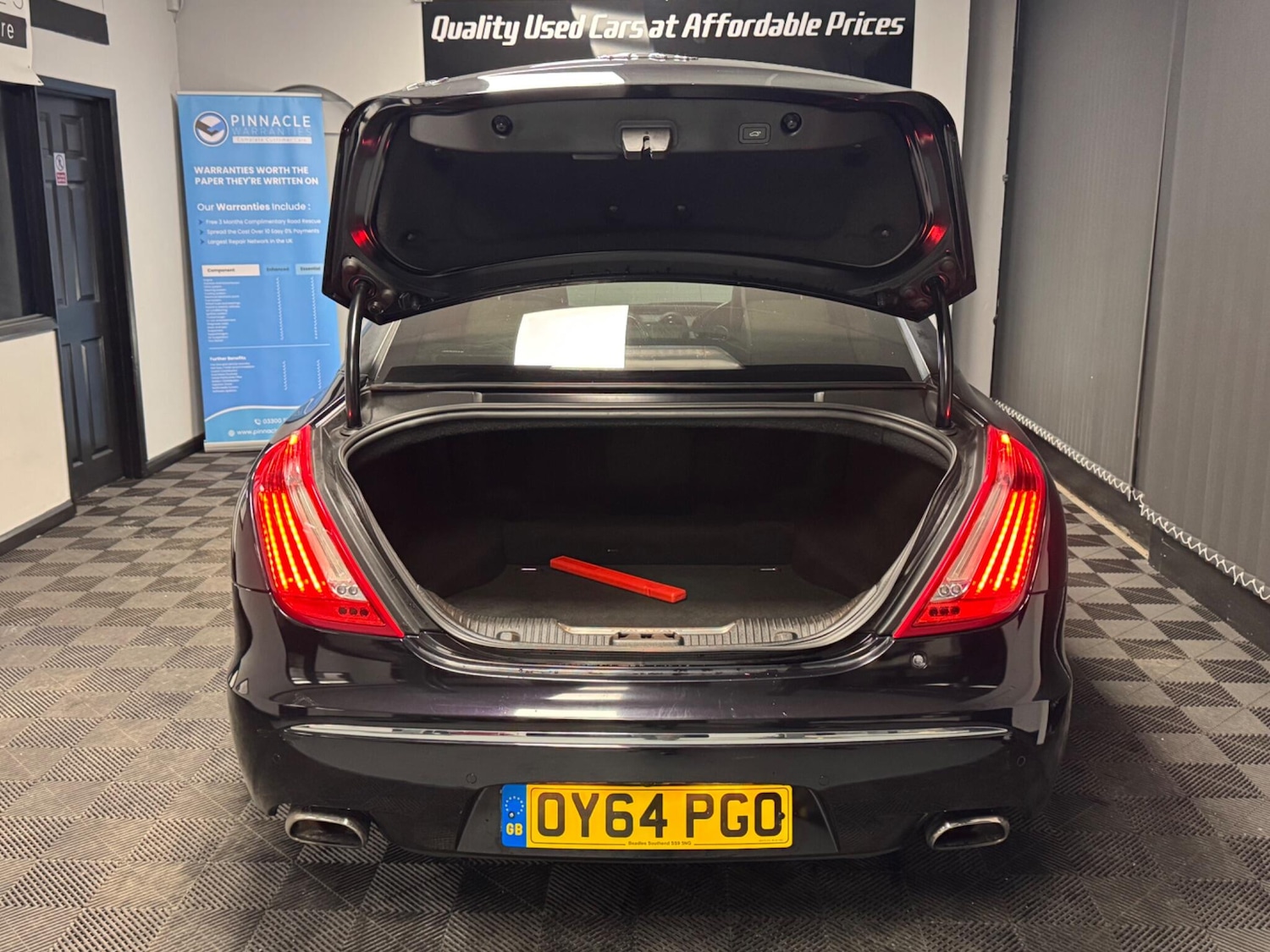 Used Jaguar XJ for sale - 77268130: Photo 15