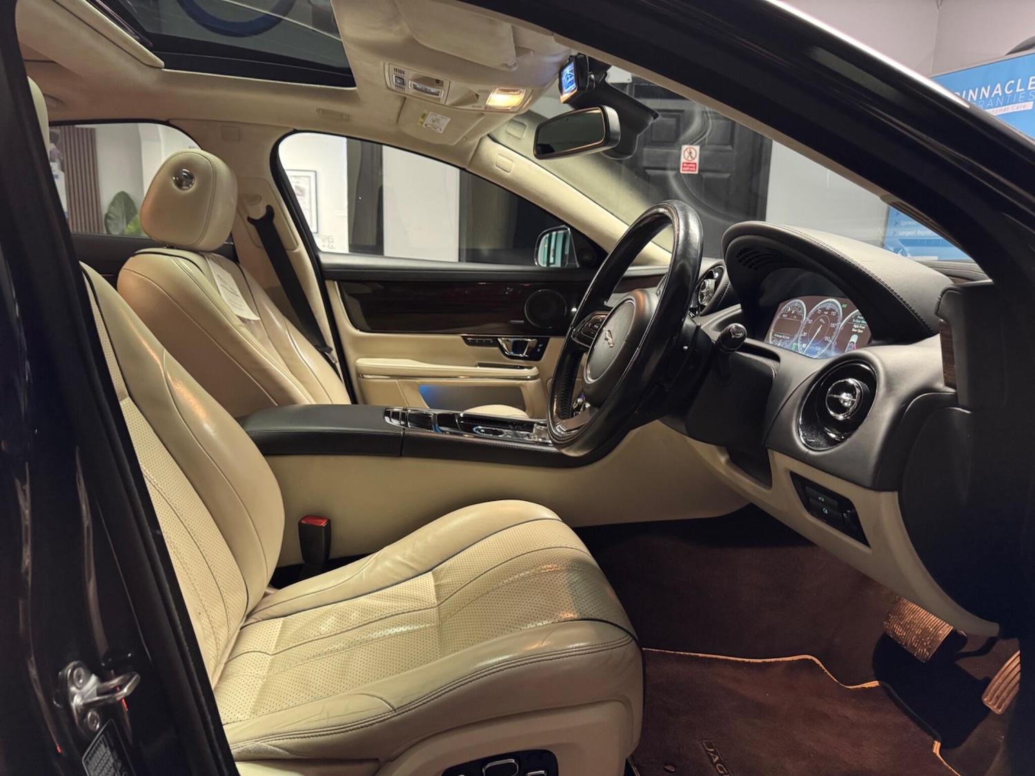 Used Jaguar XJ for sale - 77268130: Photo 20