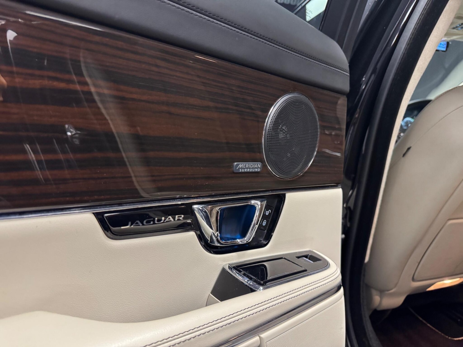 Used Jaguar XJ for sale - 77268130: Photo 29