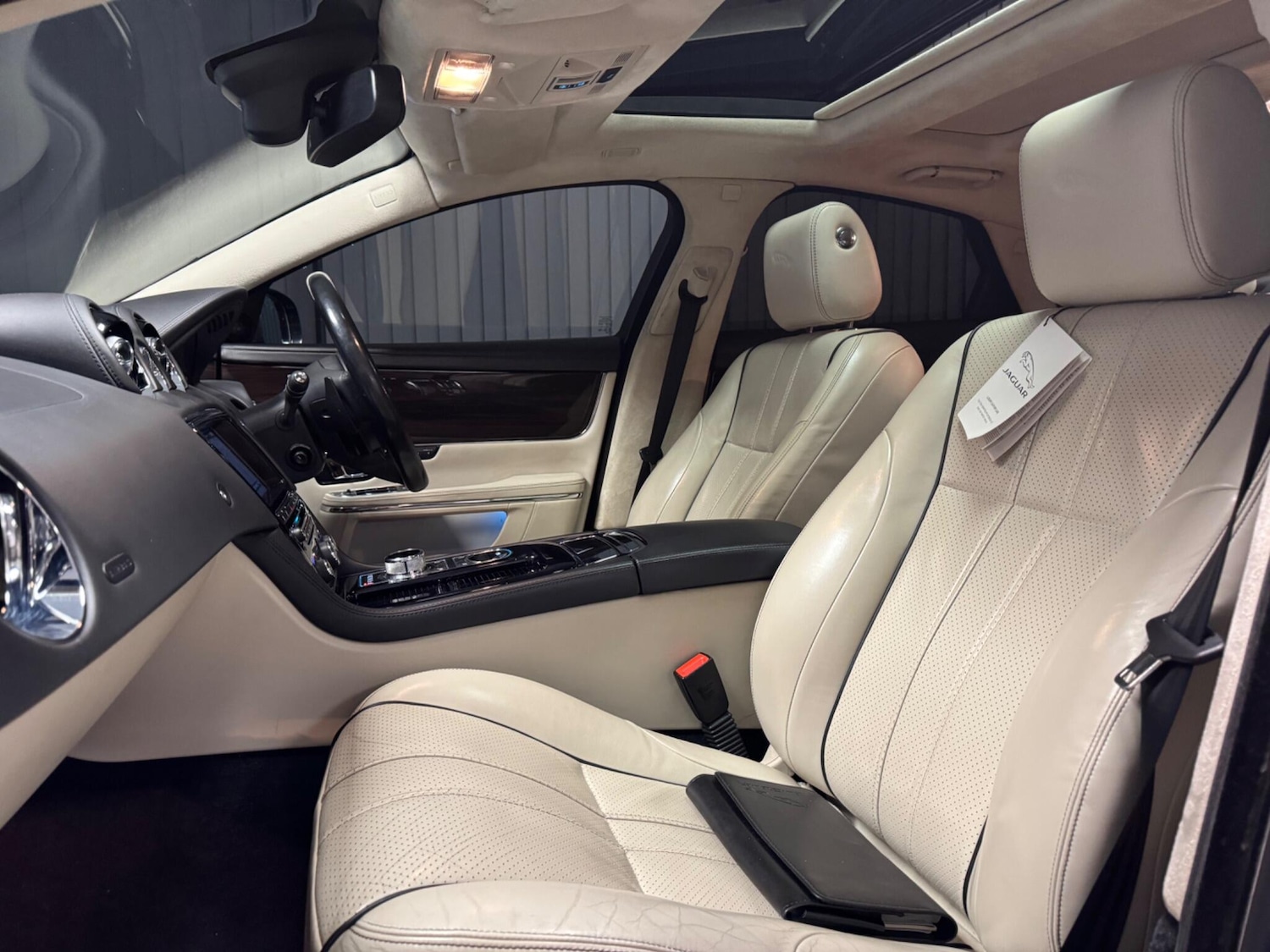 Used Jaguar XJ for sale - 77268130: Photo 30