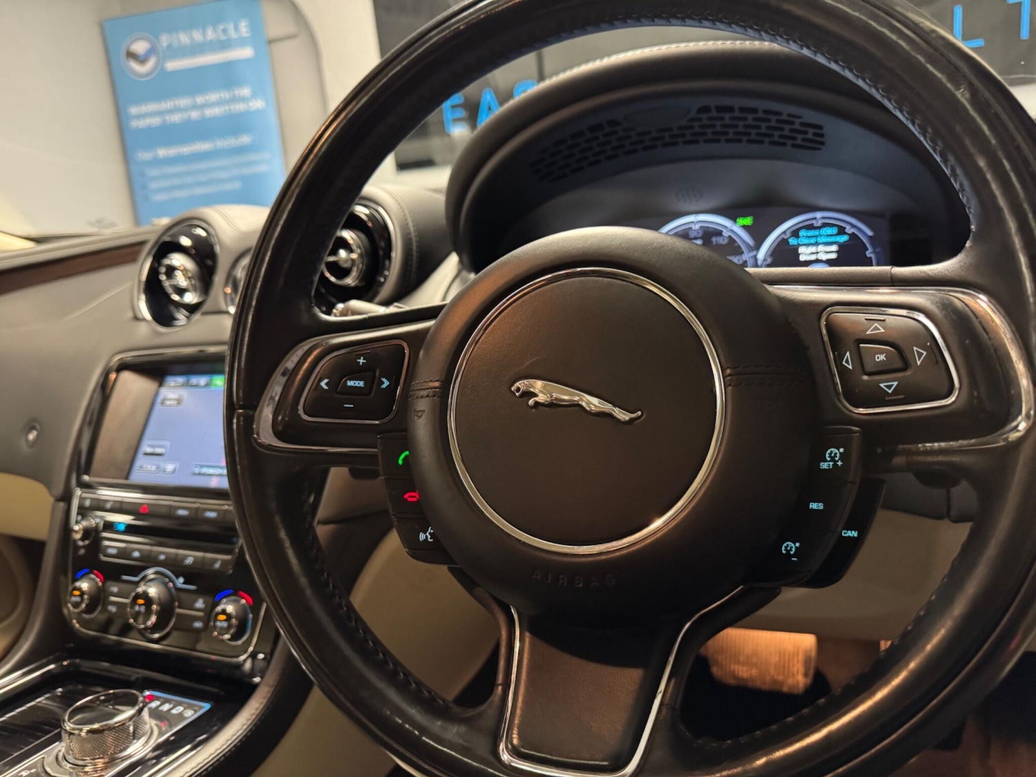 Used Jaguar XJ for sale - 77268130: Photo 39