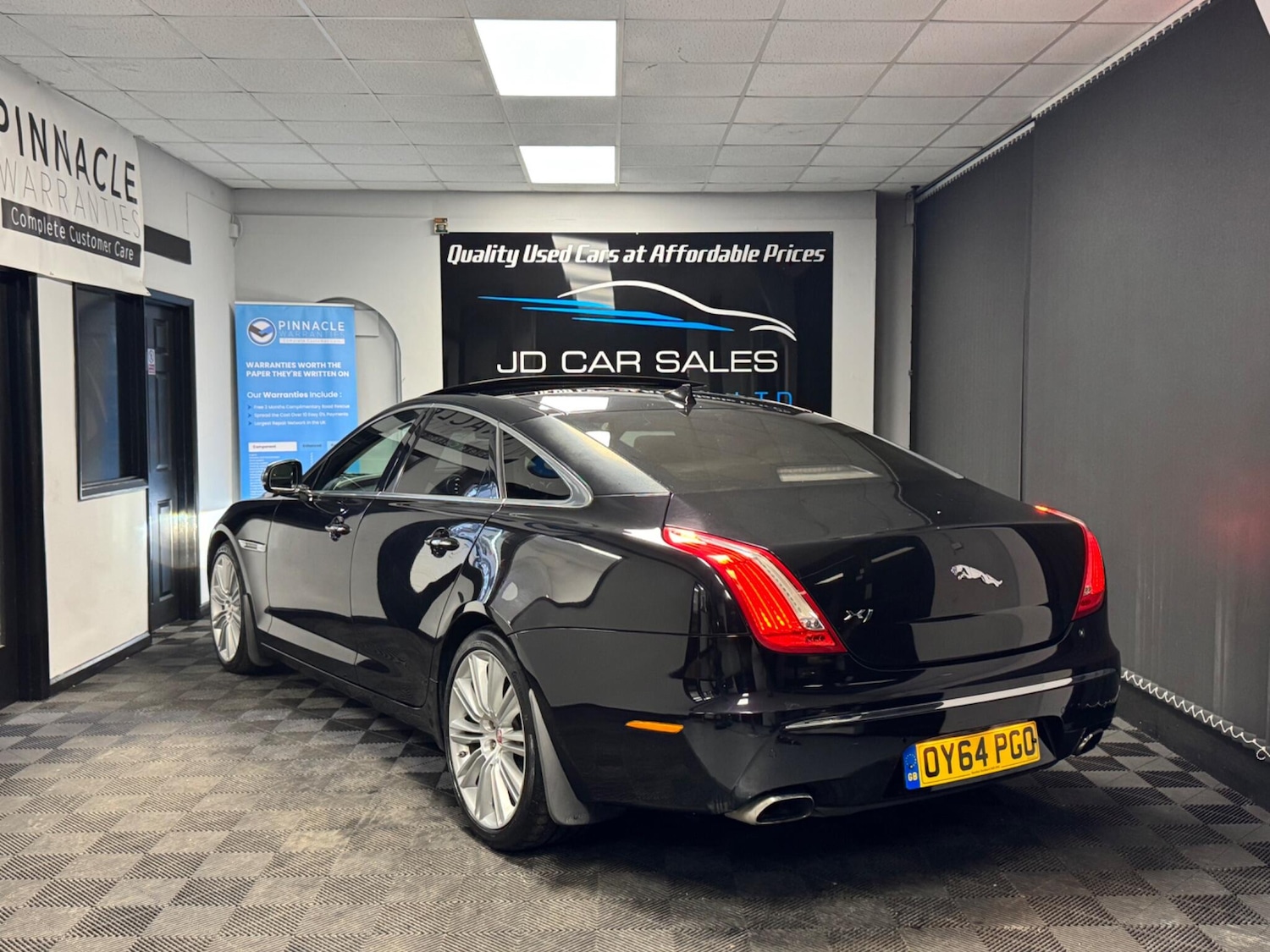 Used Jaguar XJ for sale - 77268130: Photo 8