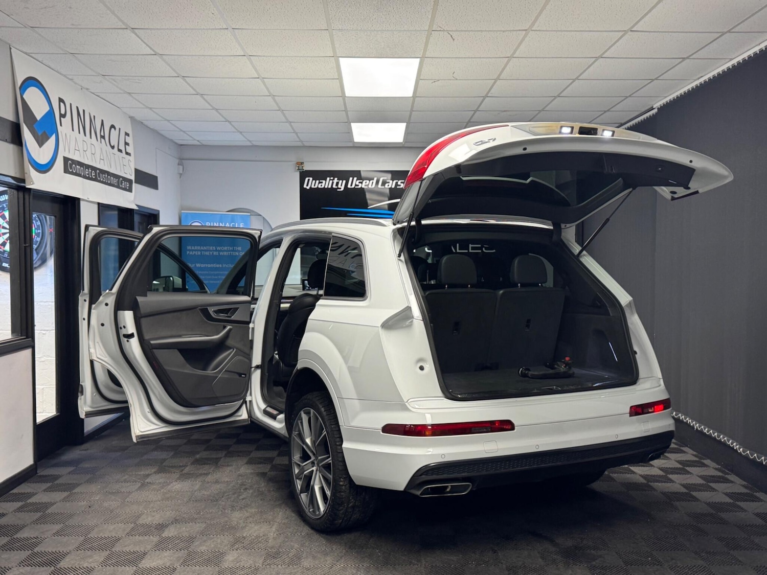 Used Audi Q7 2016 for sale - 77130788: Photo 10