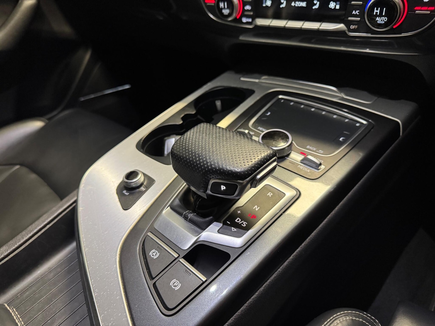 Used Audi Q7 2016 for sale - 77130788: Photo 48