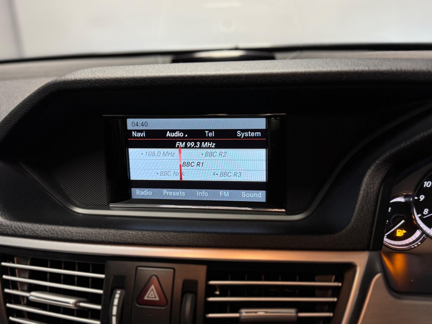 Used Mercedes-Benz E Class 2013 for sale - 76592473: Photo 22