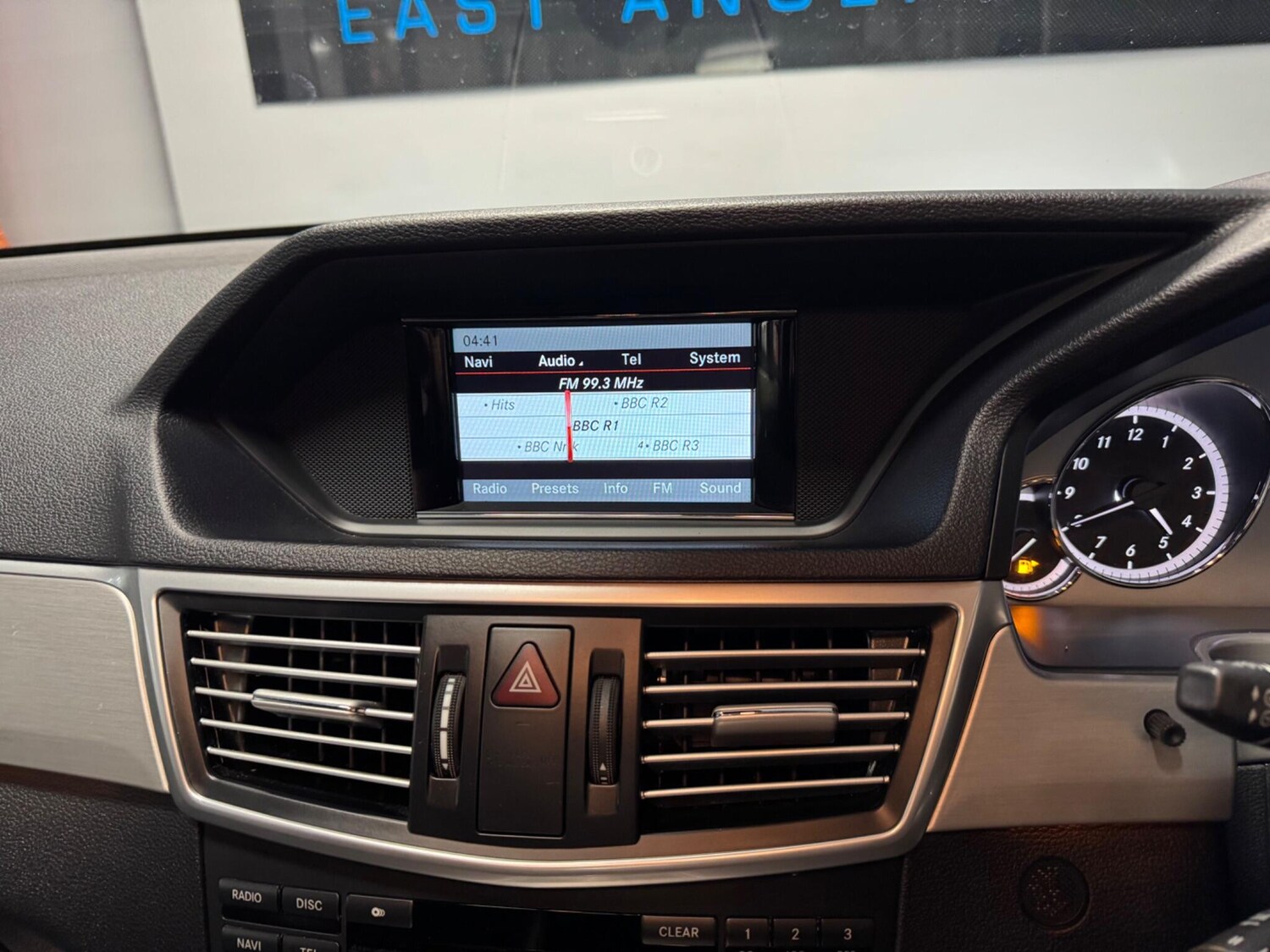 Used Mercedes-Benz E Class 2013 for sale - 76592473: Photo 33